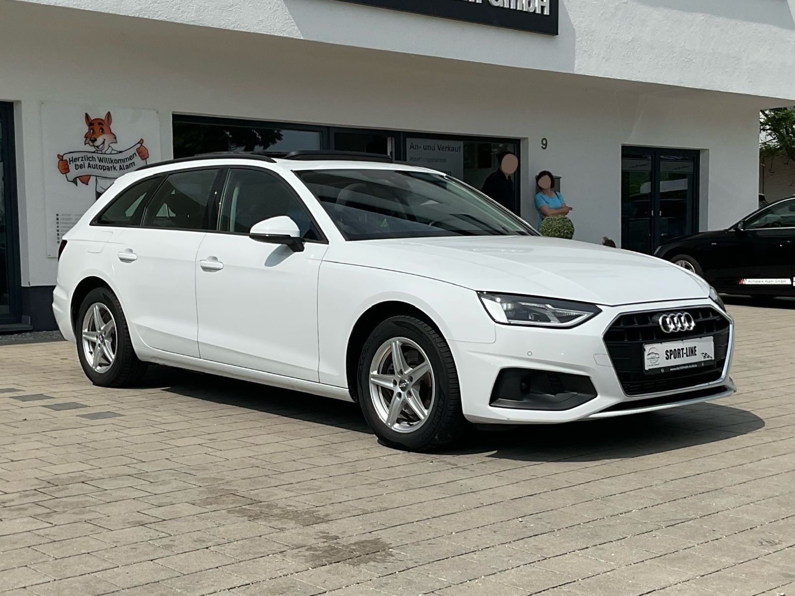 Audi A4 Avant 35 TFSI S-tronic - Samsaru's Car Outlet