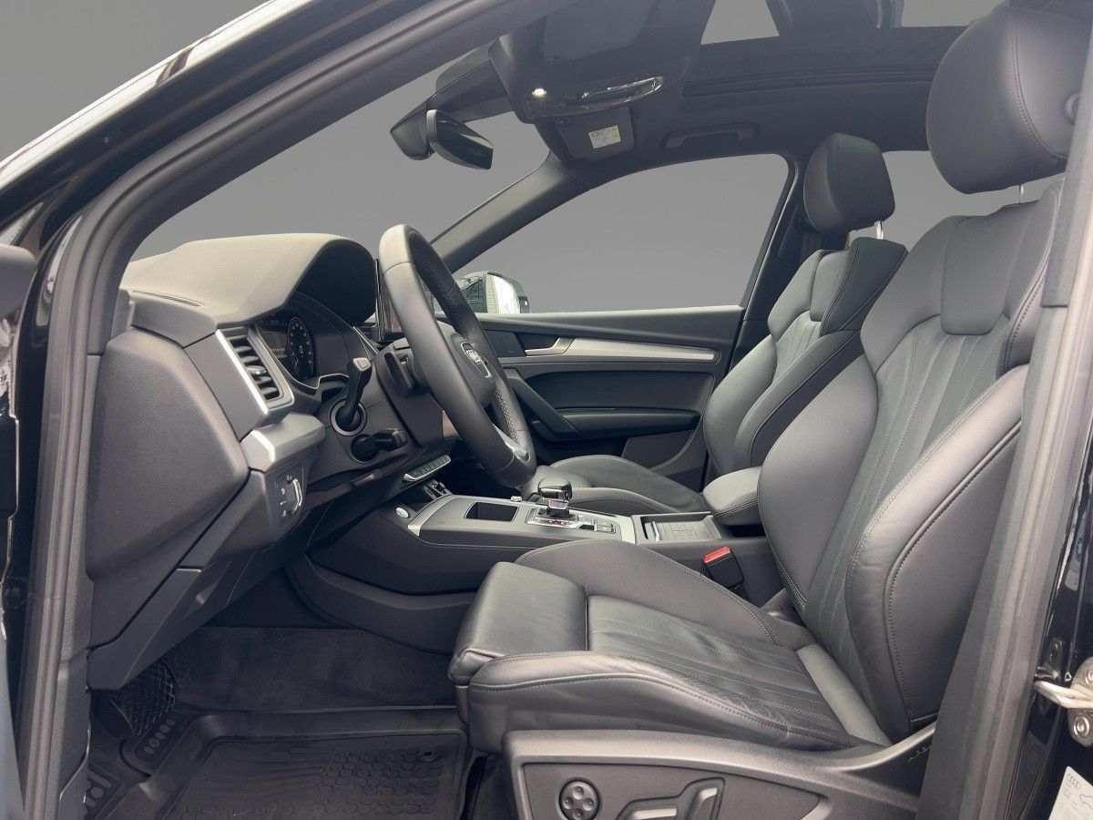 Audi Q5 50 TFSI e S line quattro S tronic Matrix Pano