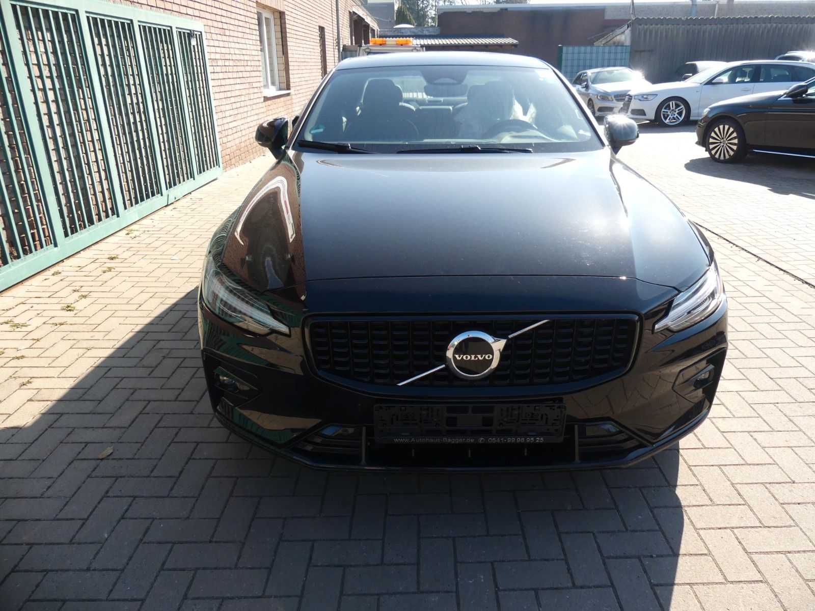 Volvo S60 Lim. Plus Dark Automatik