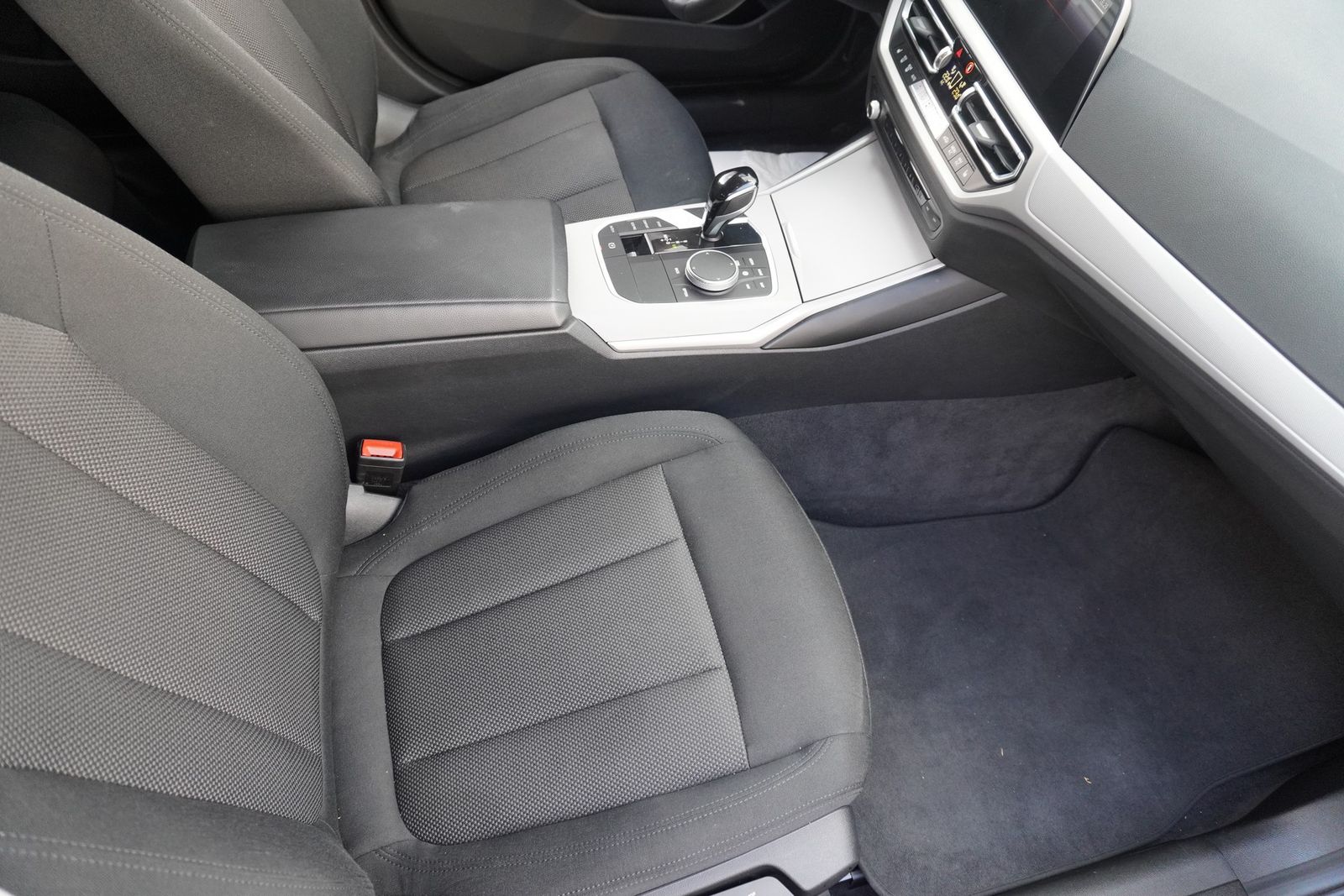 BMW 320d Touring Aut. - Samsaru's Car Outlet