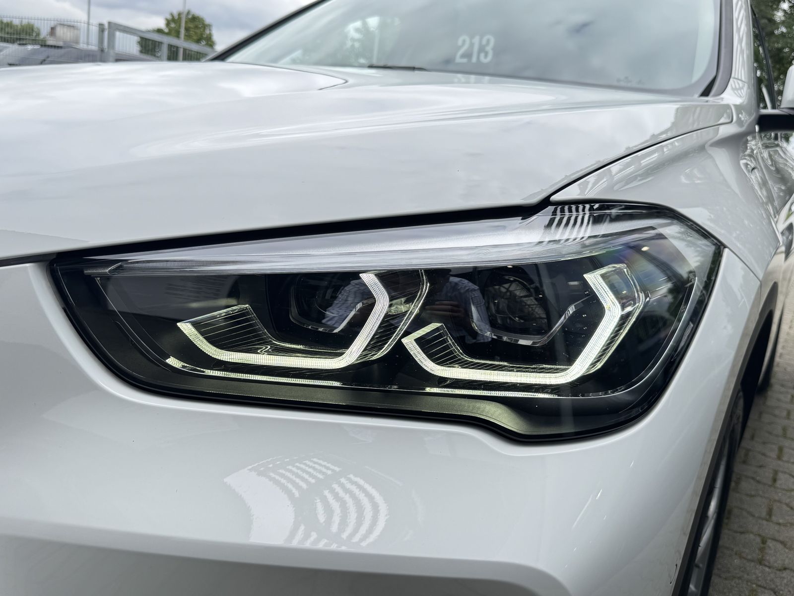 BMW X1 xDrive25e Sport Line - Samsaru's Car Outlet