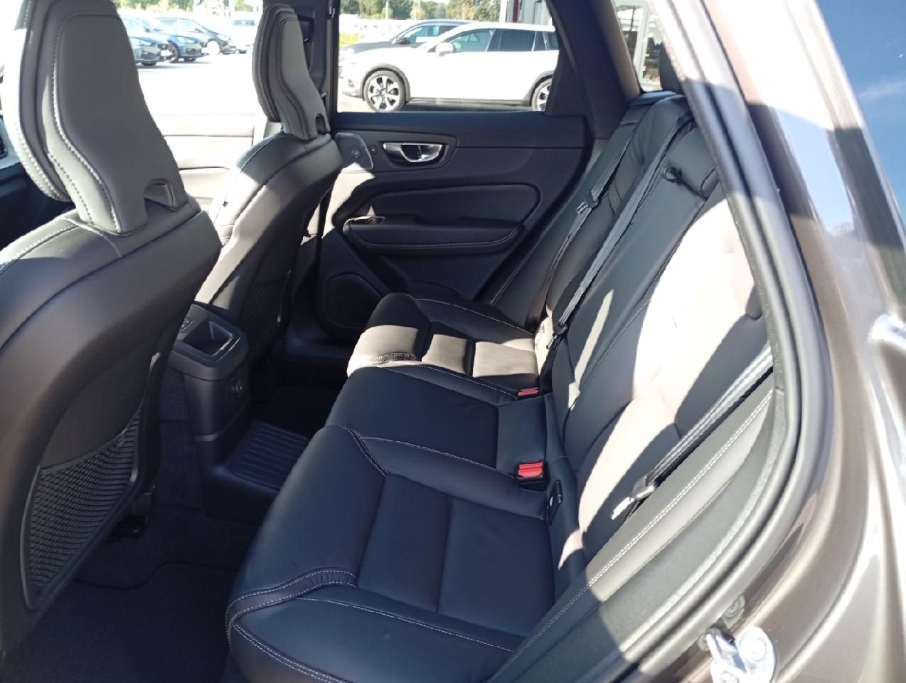 Volvo XC60 T8 Ultra Dark Plug-In Hybrid AWD/B&W/AHK