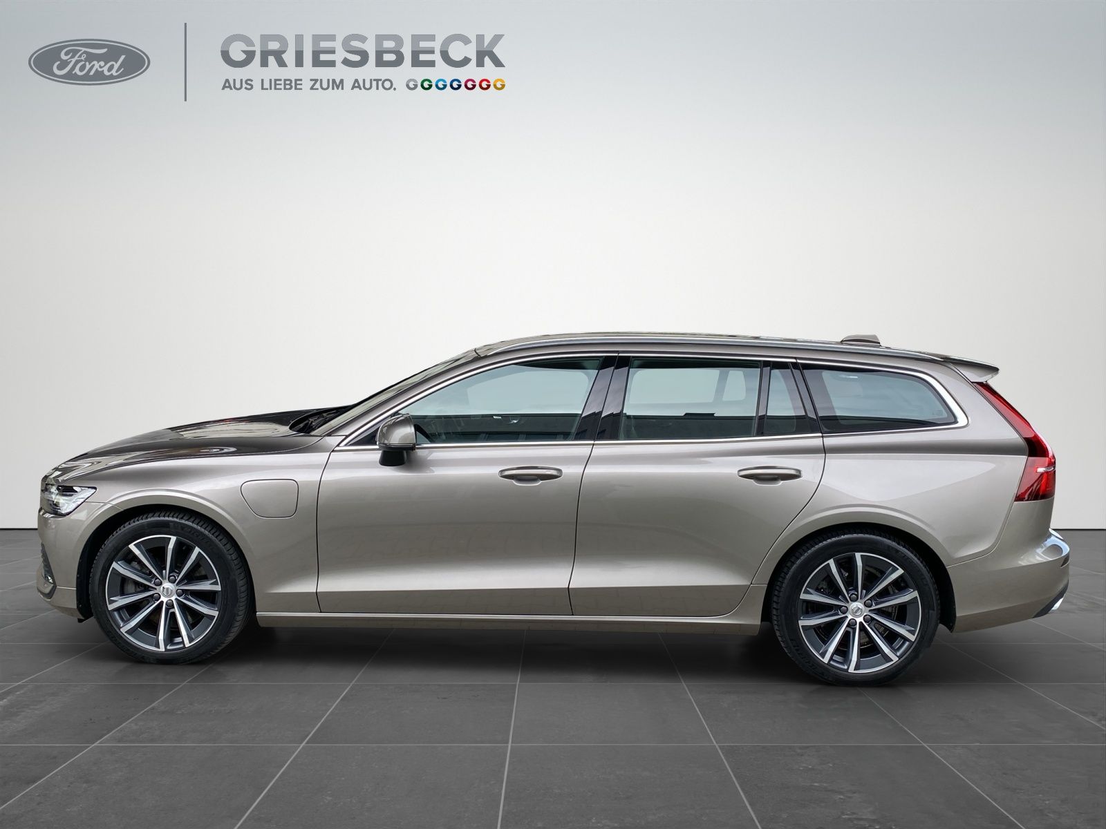 Volvo V60 T6 Core Recharge LED*AHK*