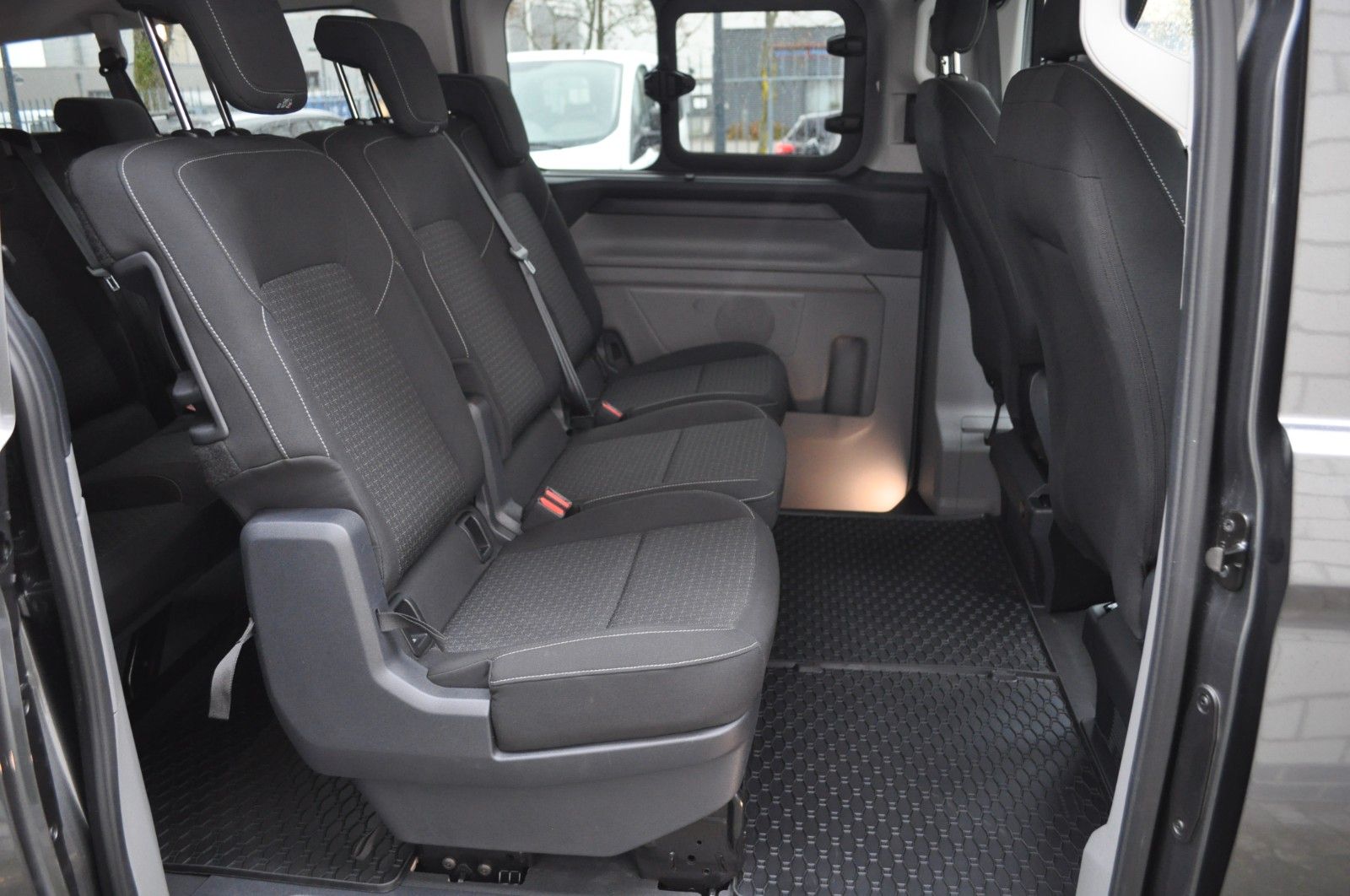 Ford Transit Custom Kombi 320 L2 FWD TREND/AUT/ALU