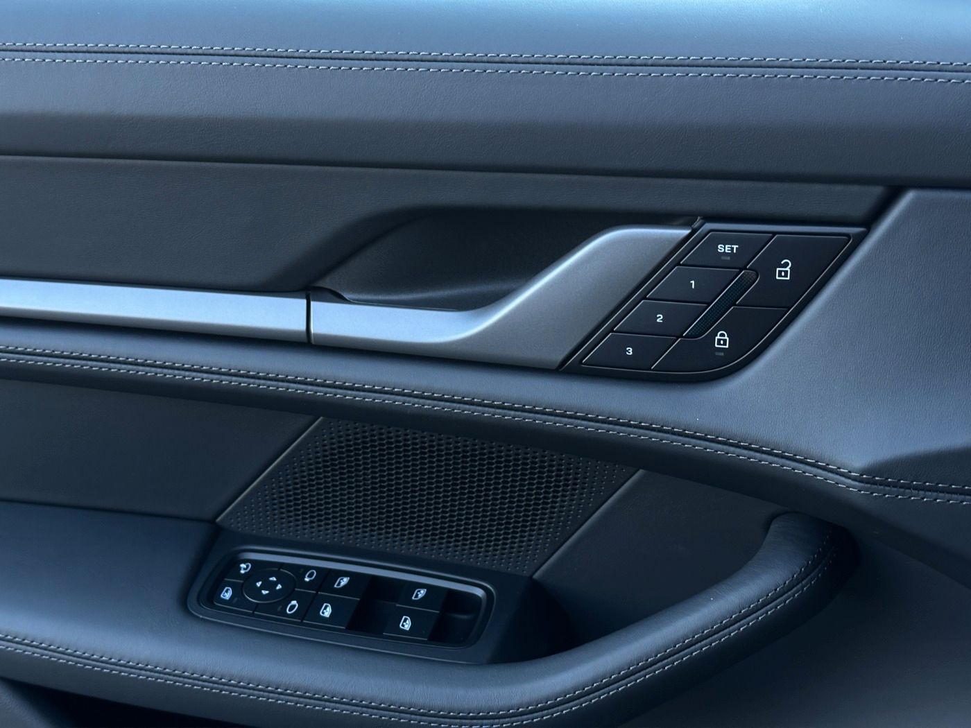 Porsche Taycan 4S Cross Turismo BOSE 360° Soft-Close