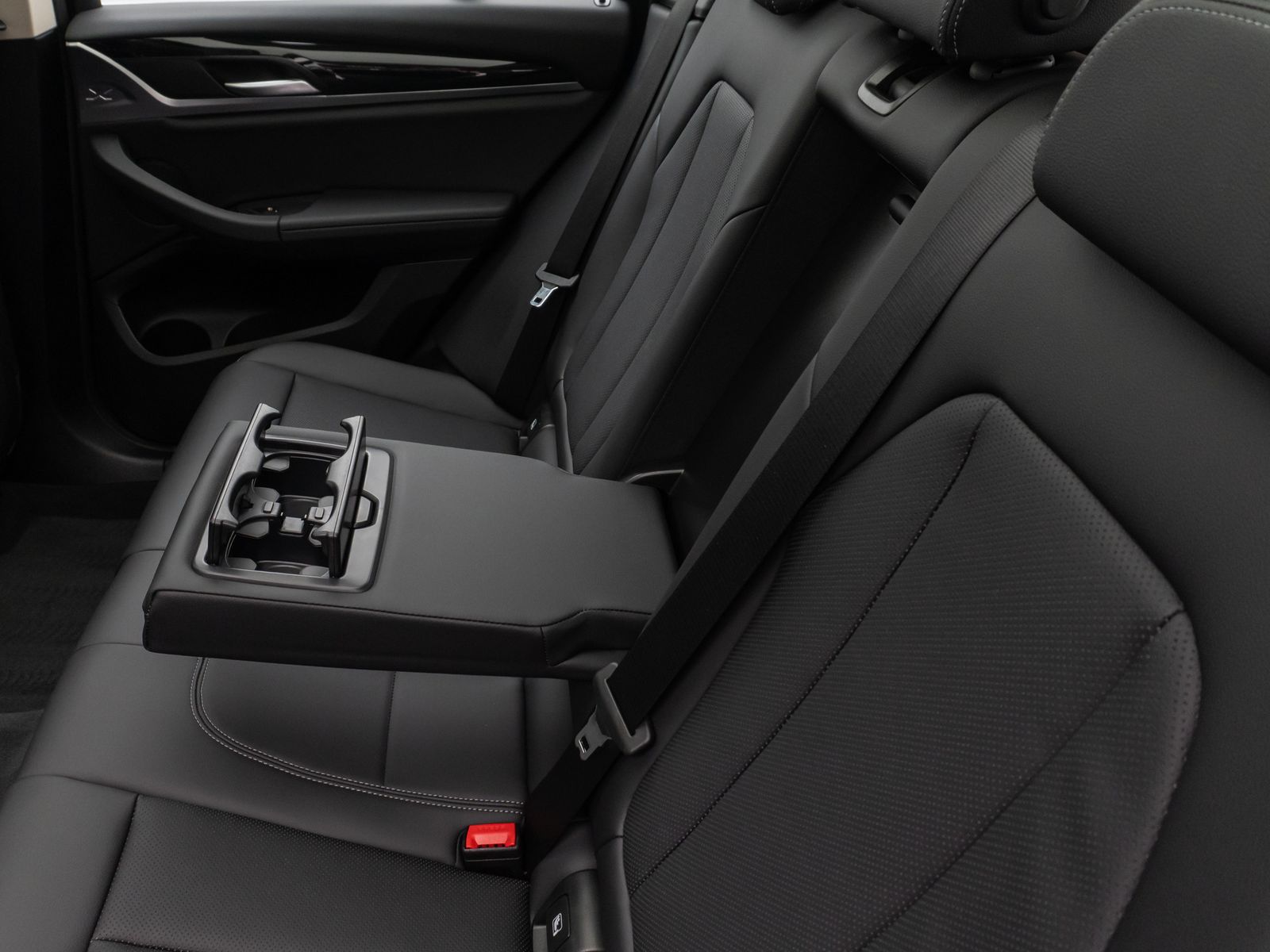 BMW X3 xD30e Sport - Samsaru's Car Outlet