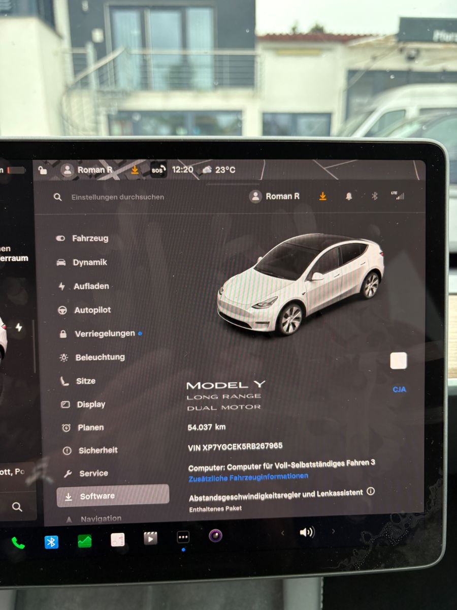 Tesla Model Y Long Range Dual AWD 8 fach Alu