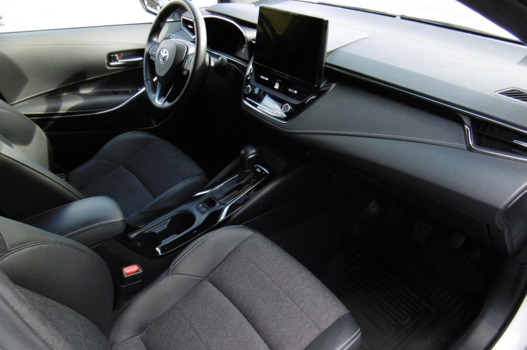 Toyota Corolla Hybrid FAHRSCHULAUTO