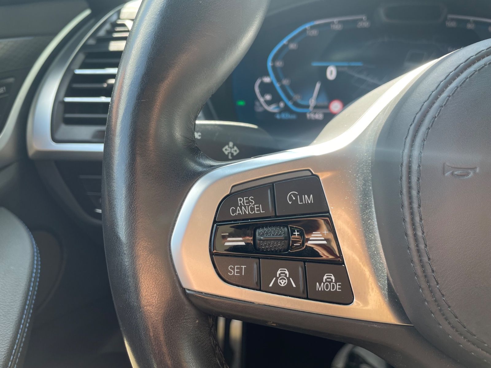 BMW iX3 Impressive*Panora*Head*360°*Laser*AHK*Kardon