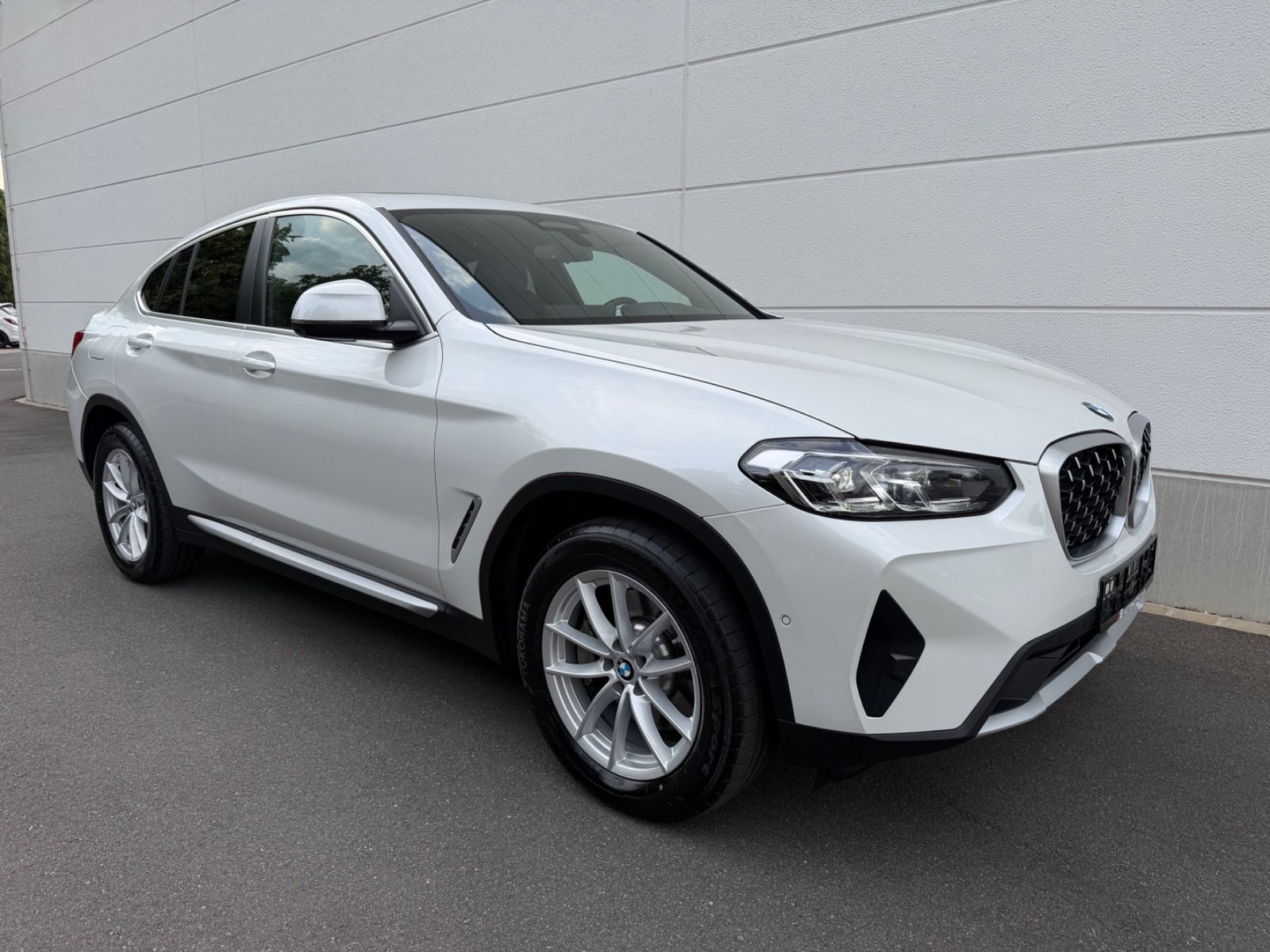 BMW X4 30d xDrive 360° Kam. AHK ACC PANO StHz Sport