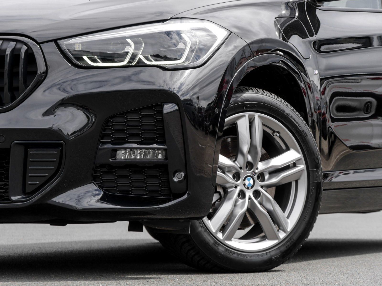 BMW X1 xDrive25e M Sport - Samsaru's Car Outlet