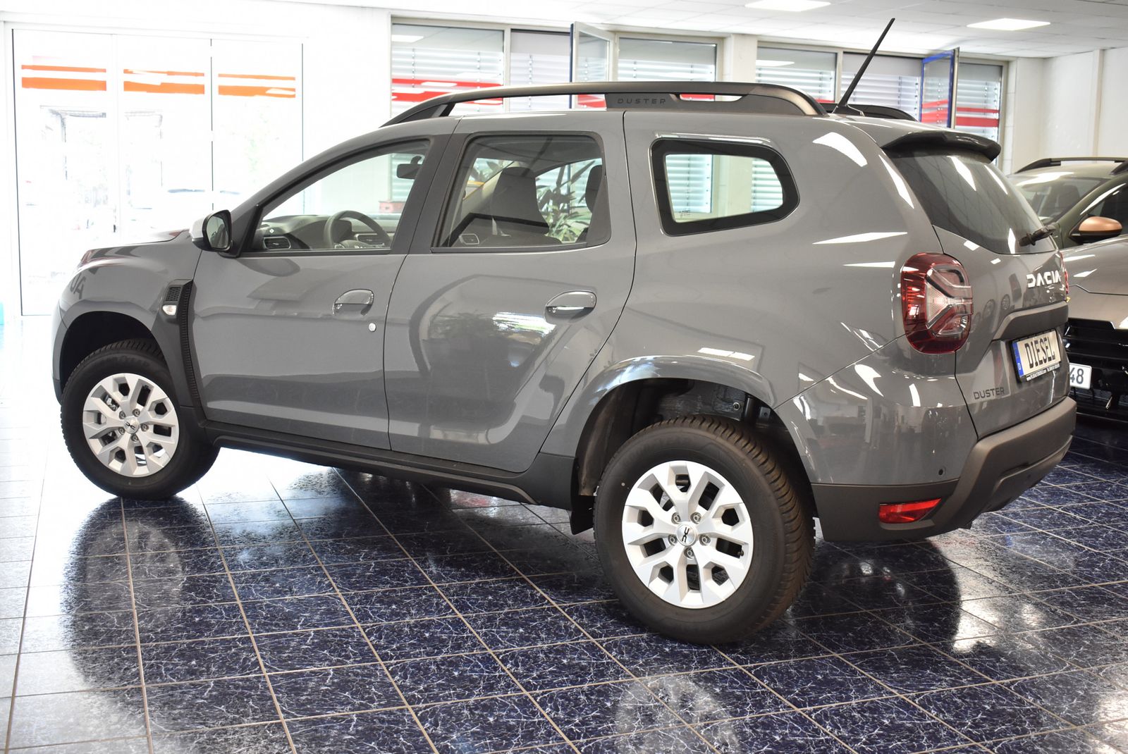 Dacia Duster Expression 4WD - Samsaru's Car Outlet