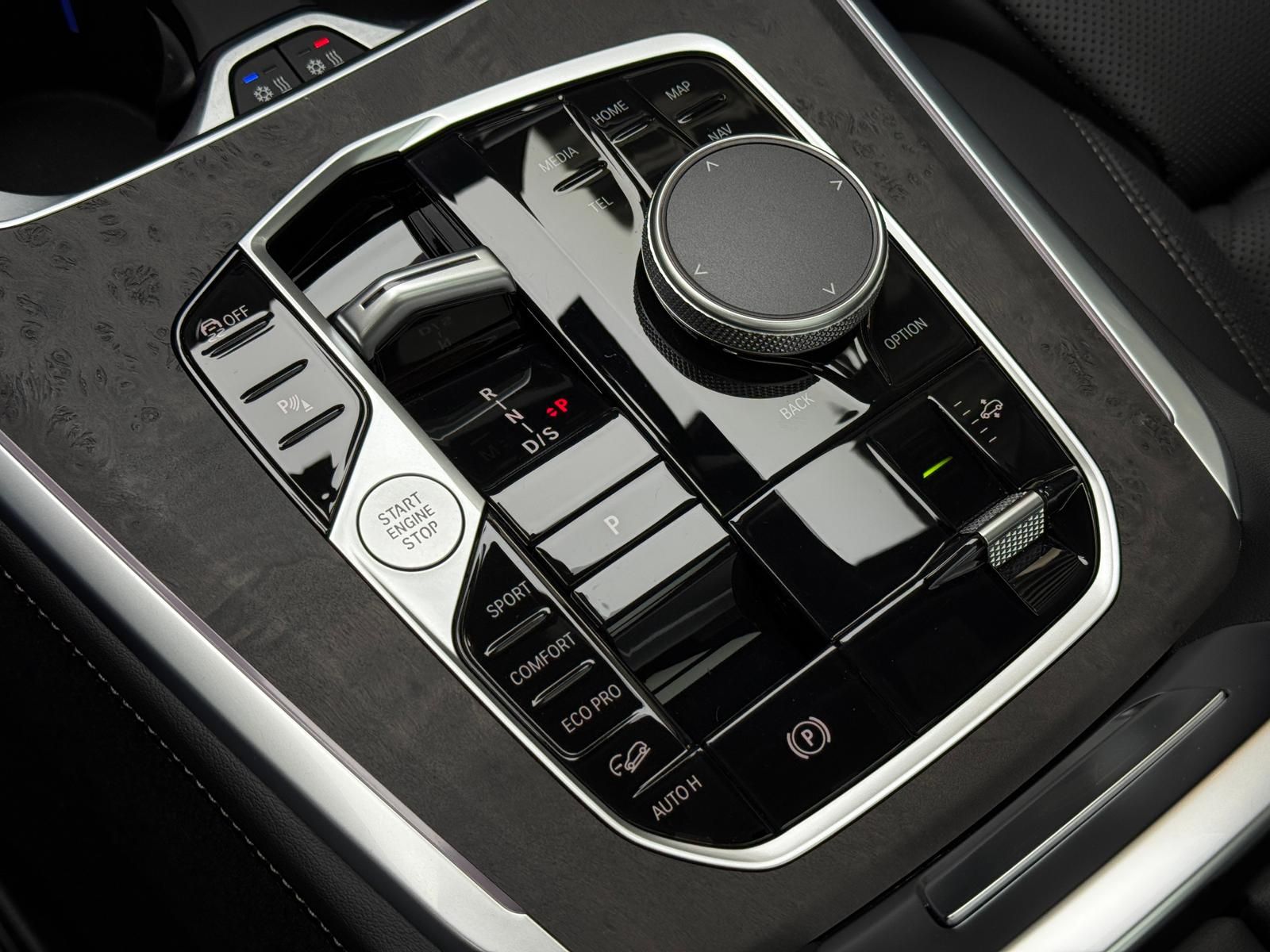 BMW X5 30d xD M Sport*FROZEN*7-Sitz*Pano-SKY*Massage