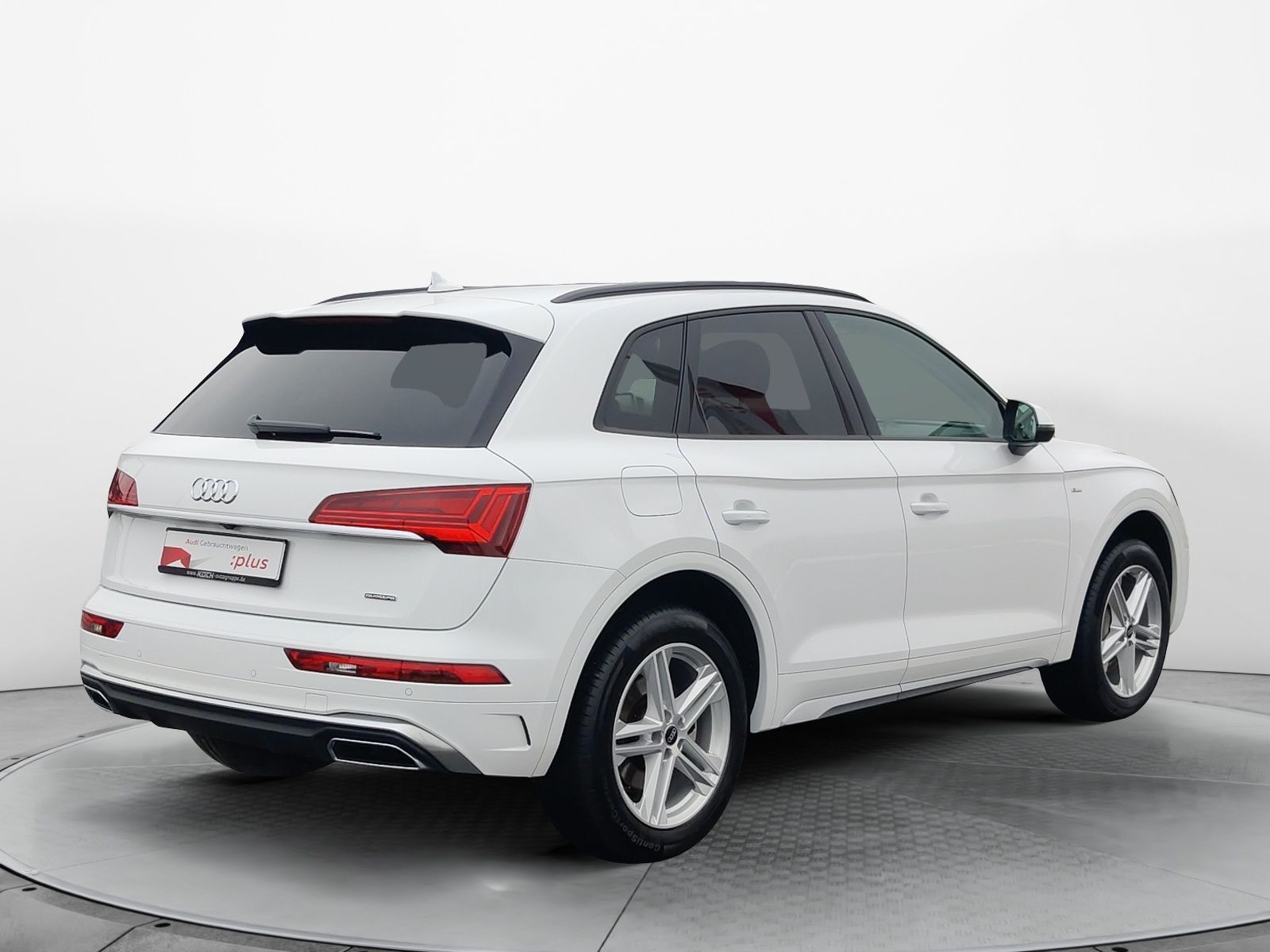 Audi Q5 55 TFSI e q. S-Tronic S-Line - Samsaru's Car Outlet