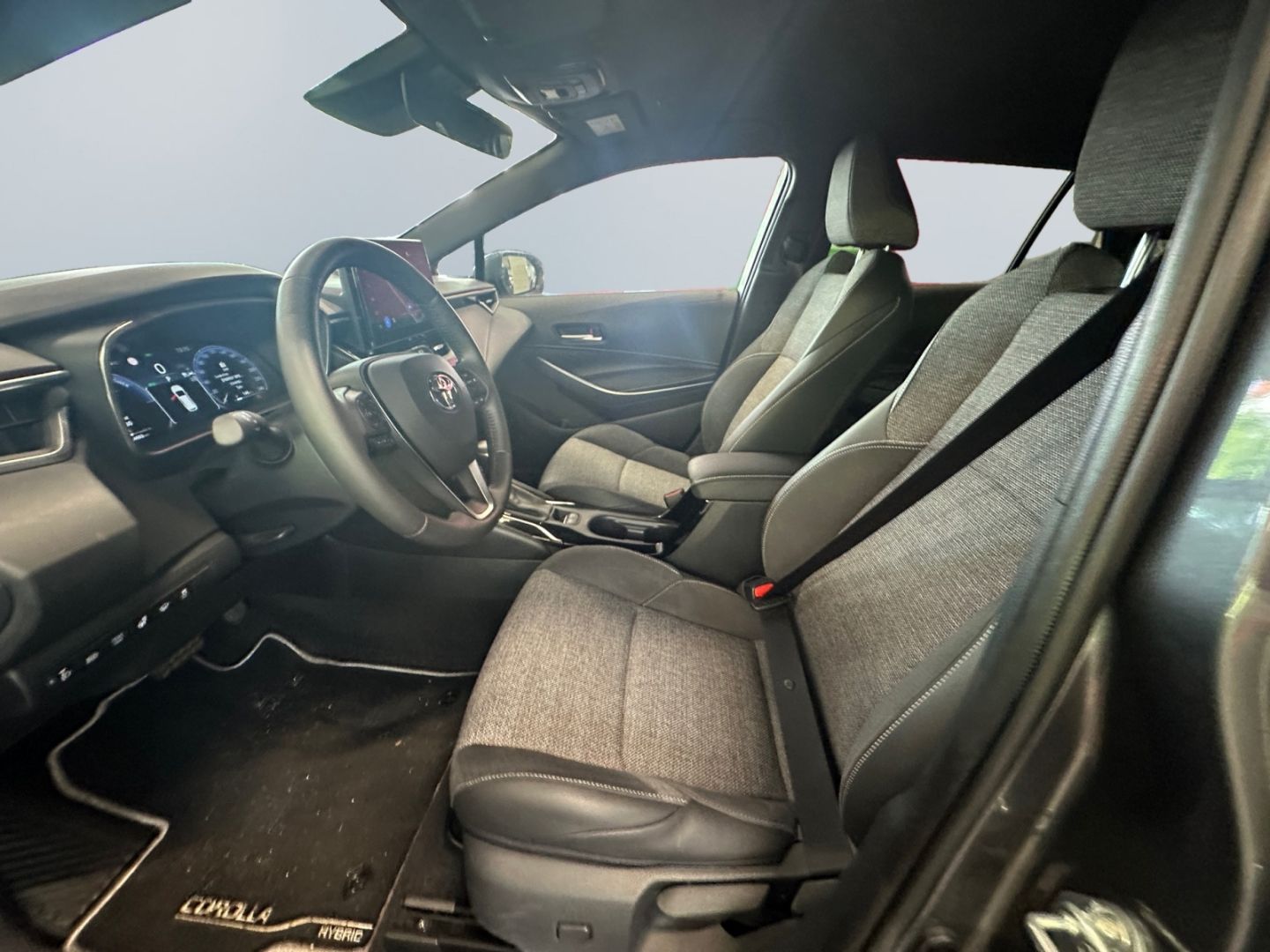 Toyota Corolla 1.8 Hybrid TS Teamplayer *LED*SHZ*CAM*AC