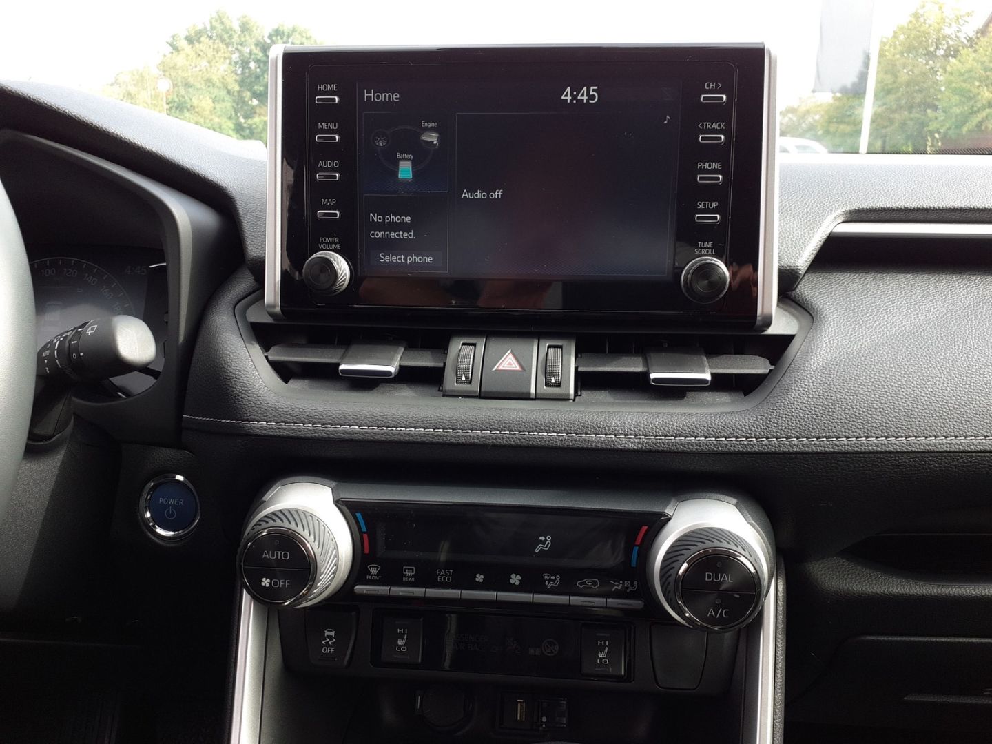 Toyota RAV 4 H3 Business AWD - Samsaru's Car Outlet