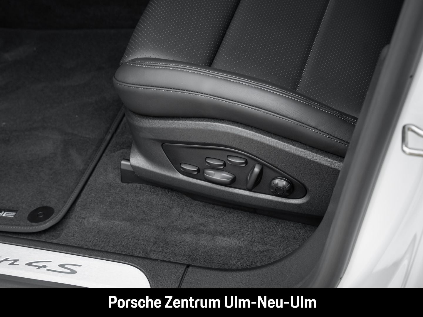 Porsche Macan 4S BOSE InnoDrive Panoramadach LED-Matrix