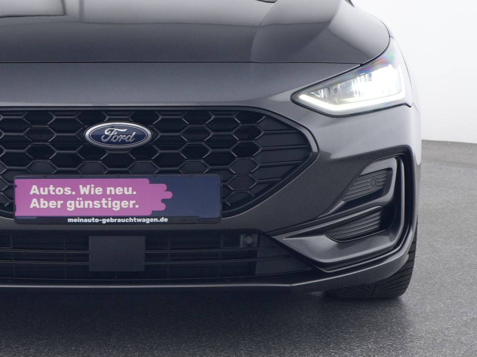 Ford Focus ST-Line X - Samsaru's Car Outlet