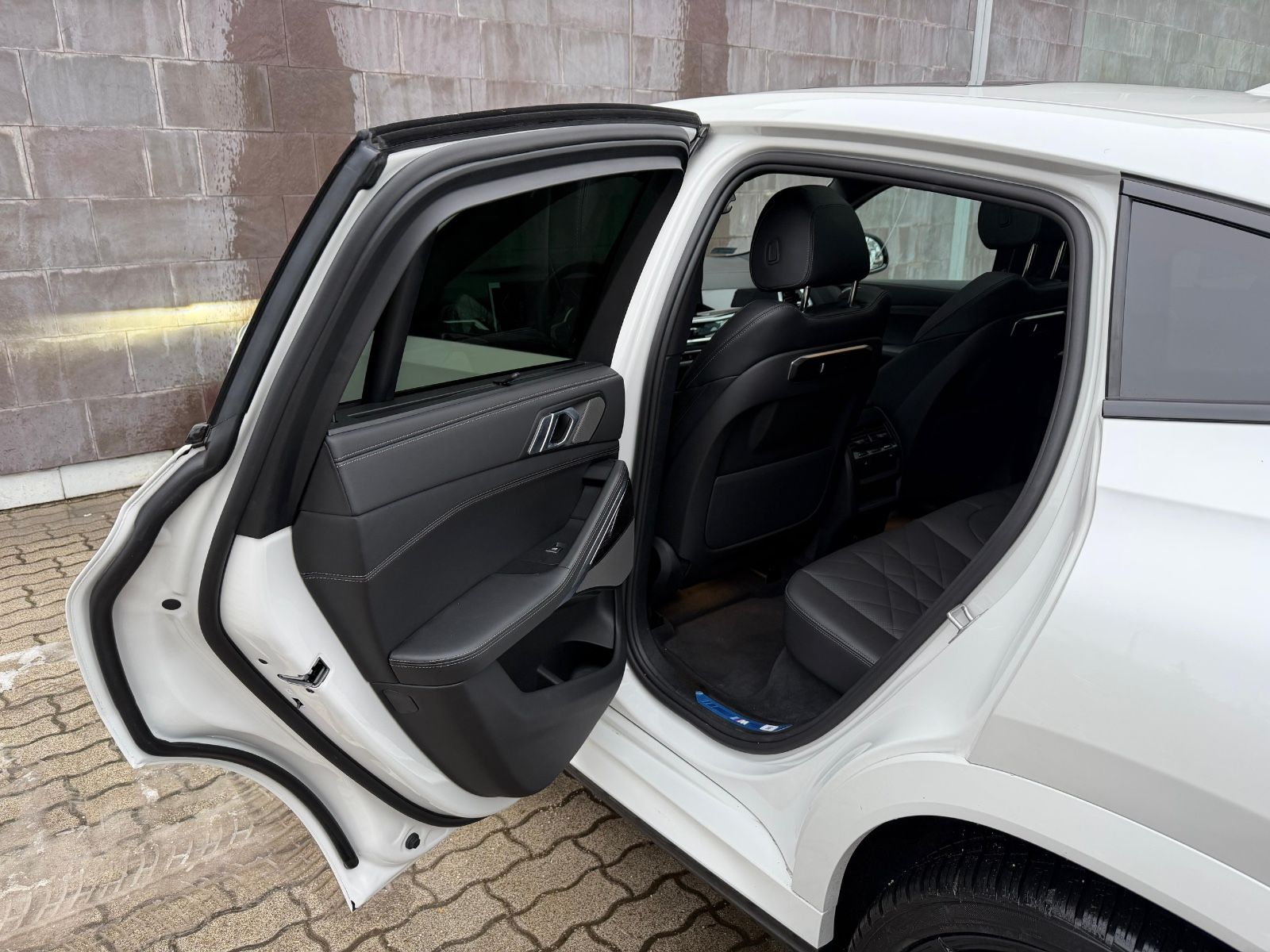 BMW X6 30d M SPORT PRO.LUFTFEDER.SOFTCL.PANO.AHK.22"