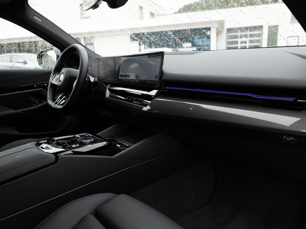 BMW 520d Touring M-Sport AHK HUD LED SITZBELÜFTUNG