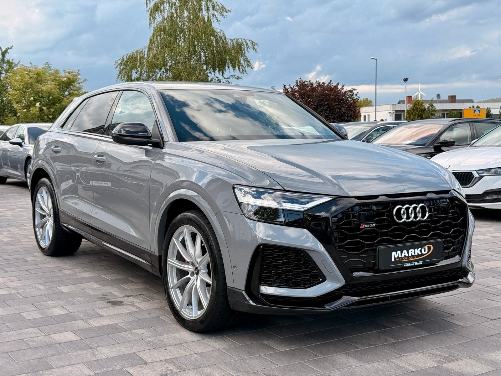 Audi RSQ8  4.0 TFSI quattro MATRIX*22"*RFK*DIG*NAVI*