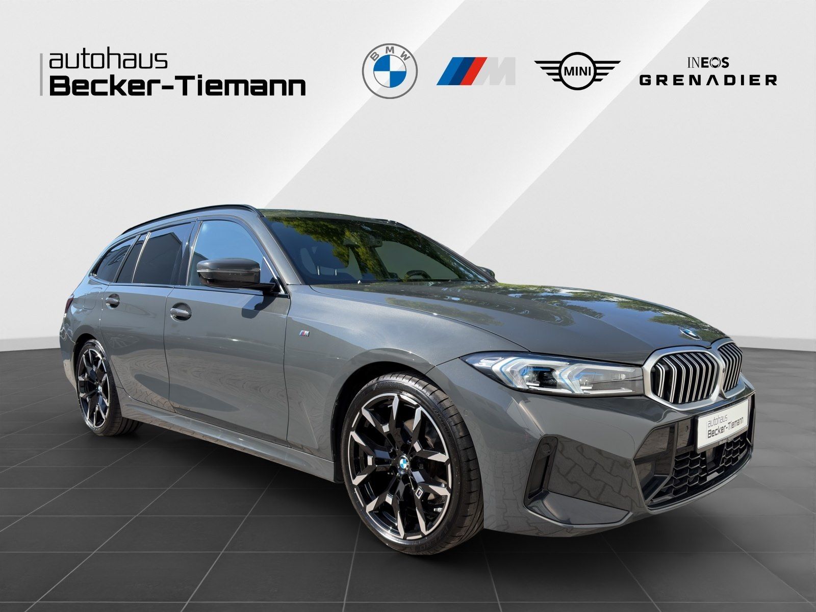 BMW 320i Touring M-Sport AHK HUD DrivAss. ACC ParkAs