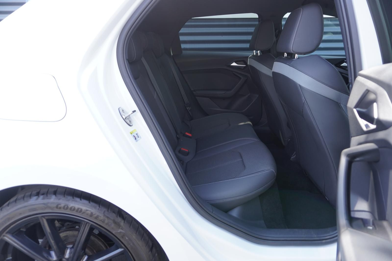 Audi A1 35 TFSI SPORTBACK S-LINE SPORTPAKET - Samsaru's Car Outlet