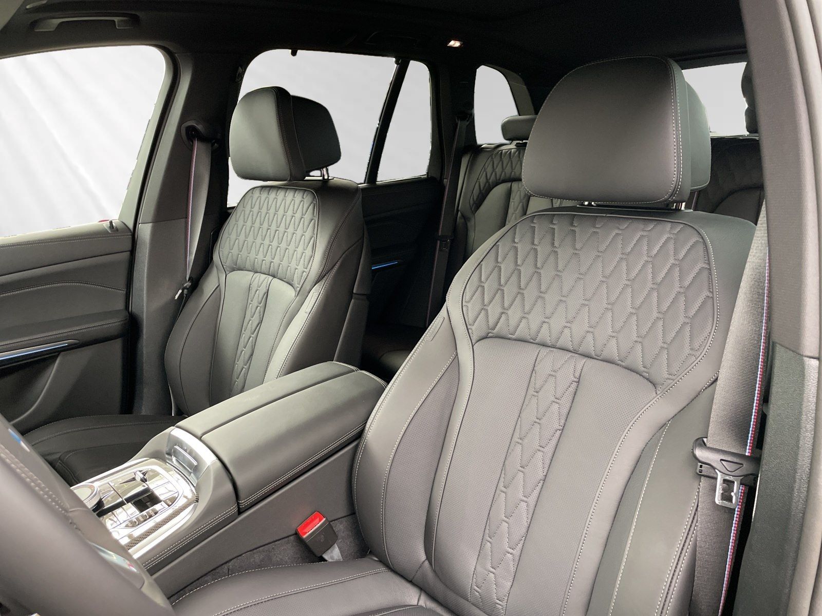 BMW X5 xDrive50e M Sport Pro|AHK|SkyLounge|H/K