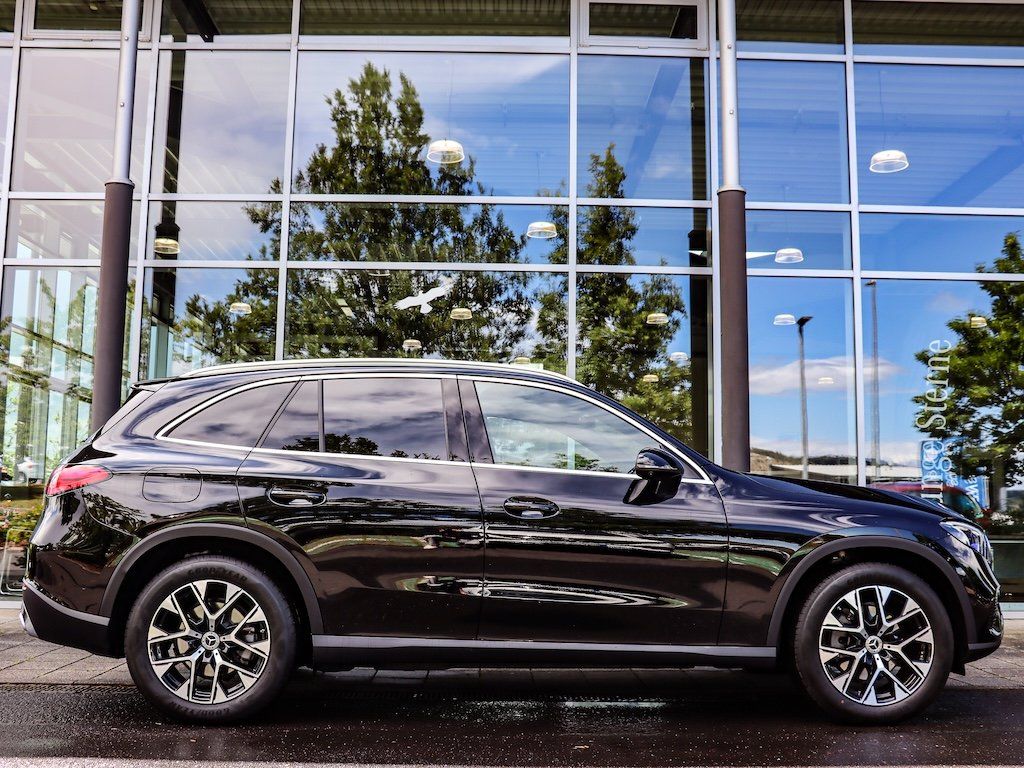Mercedes-Benz GLC 220 d 4M Avantgarde AHK/Memory/19Zoll/Digi