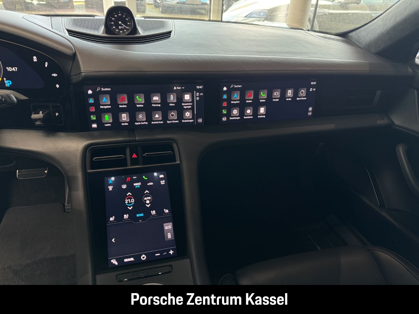 Porsche Taycan Turbo S Cross Turismo