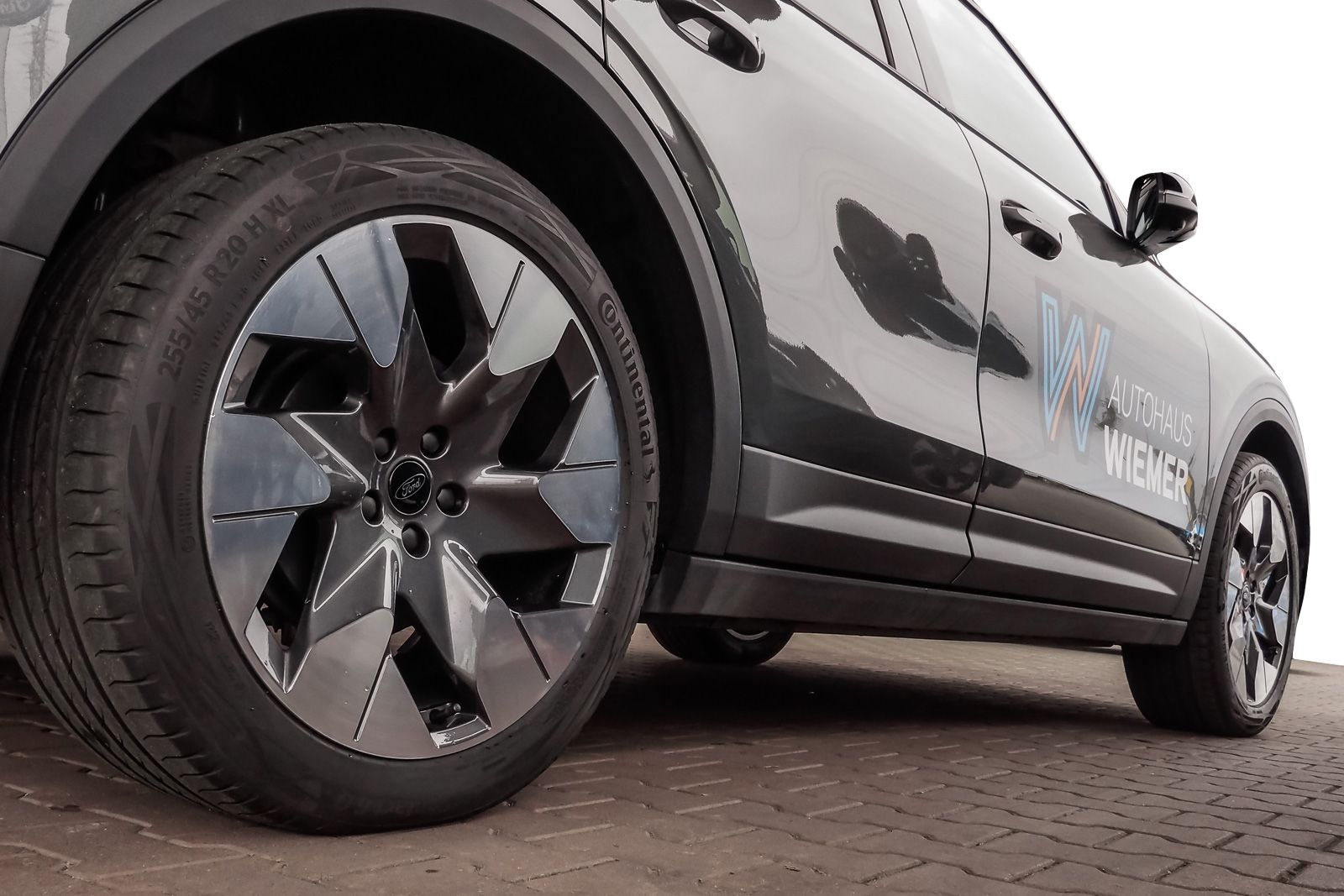 Ford Explorer Premium 79kWh Elektro AWD+Panorama+Assi