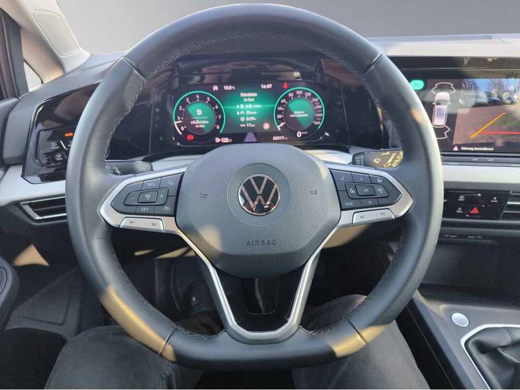 Volkswagen Golf VIII Variant Life - Samsaru's Car Outlet