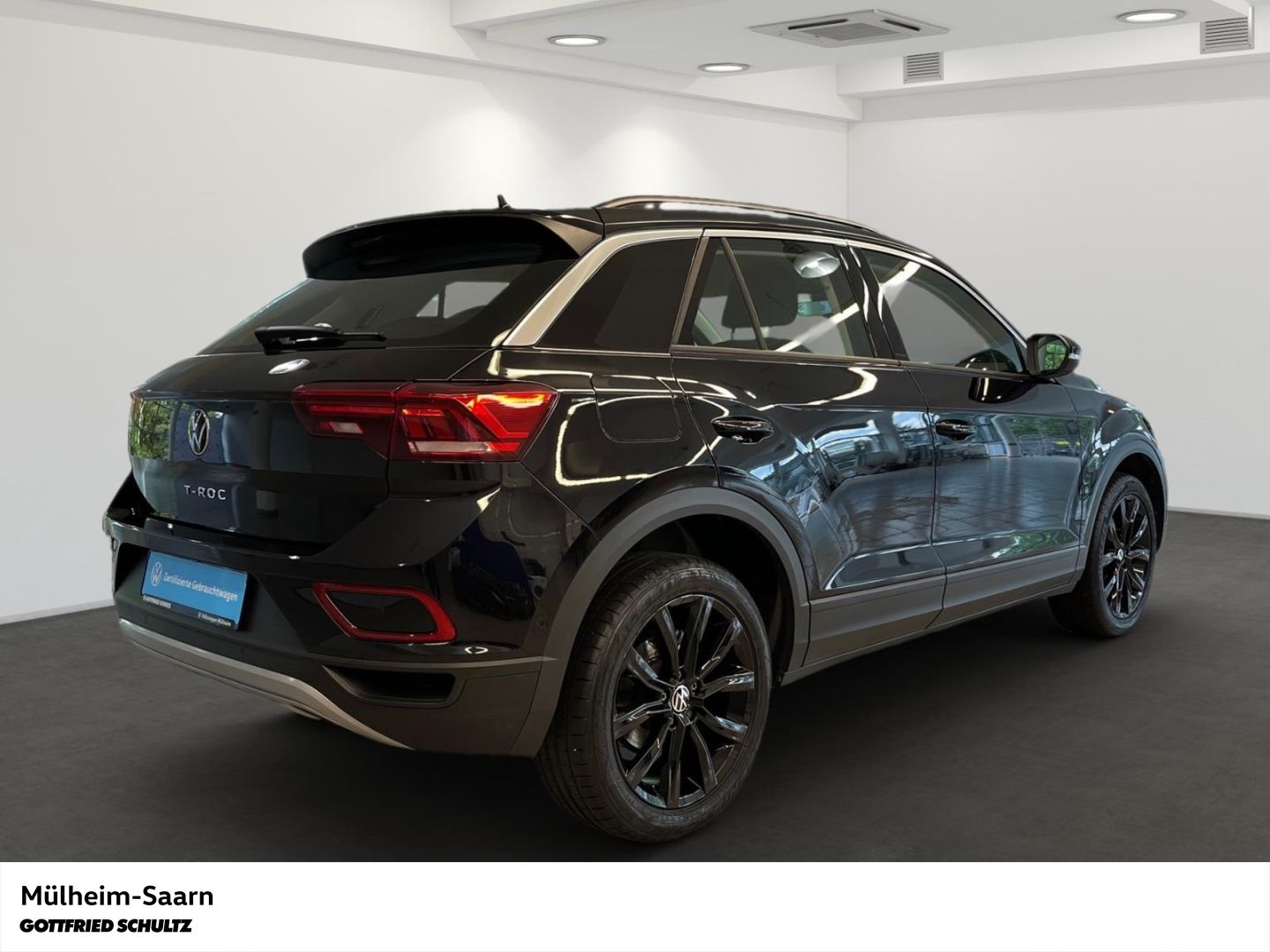 Volkswagen T-Roc 1.5 TSI DSG - Samsaru's Car Outlet