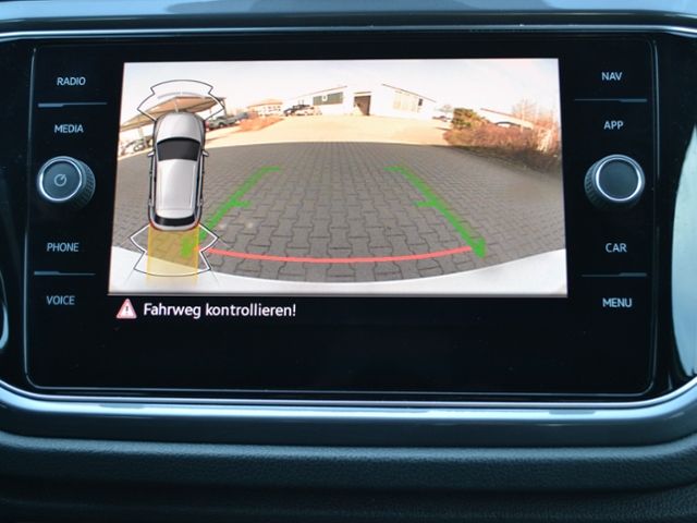 Volkswagen T-Roc 2.0 TDI DSG R-Line - Samsaru's Car Outlet