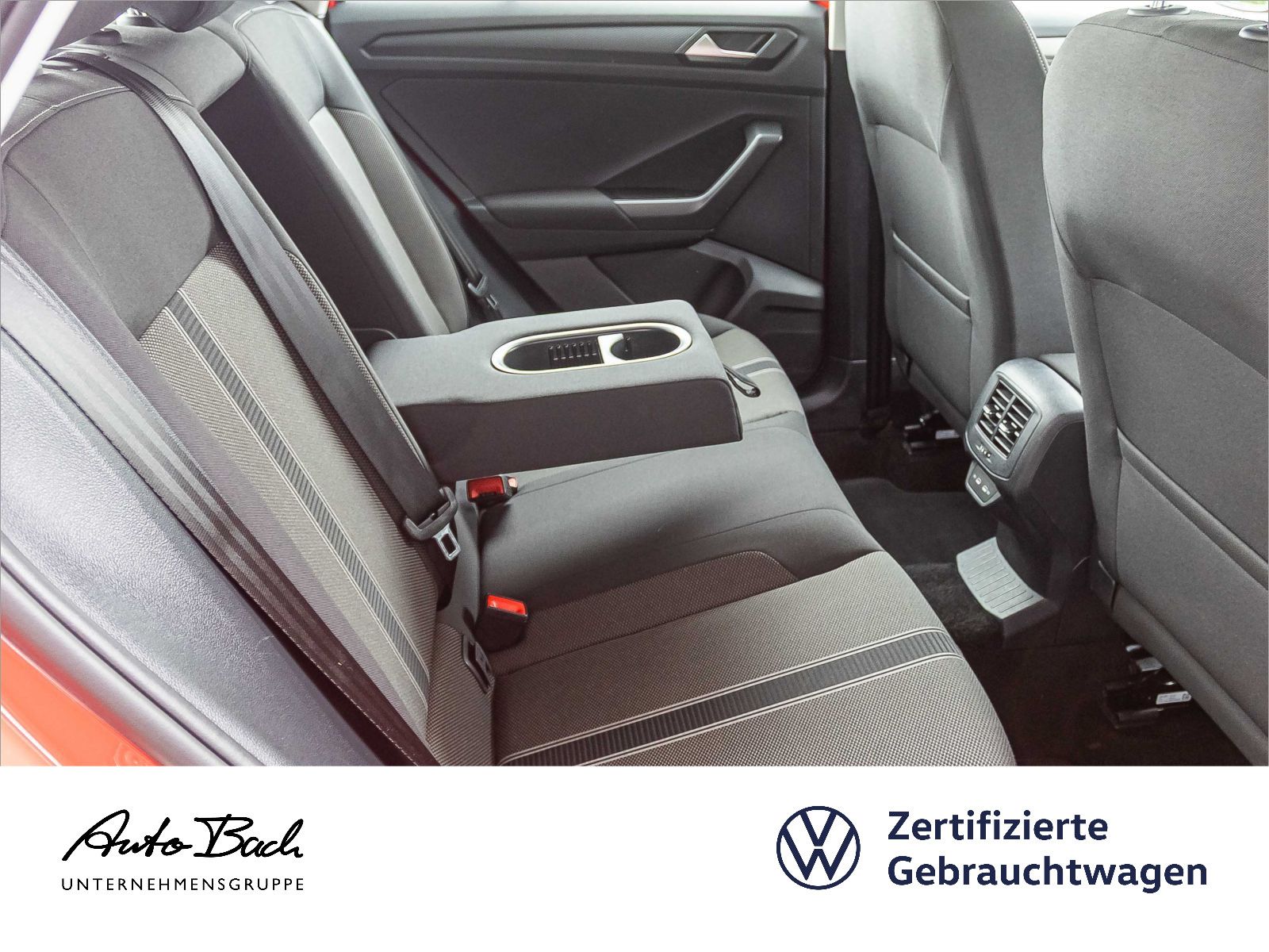 Volkswagen T-Roc 1.0 TSI Style - Samsaru's Car Outlet