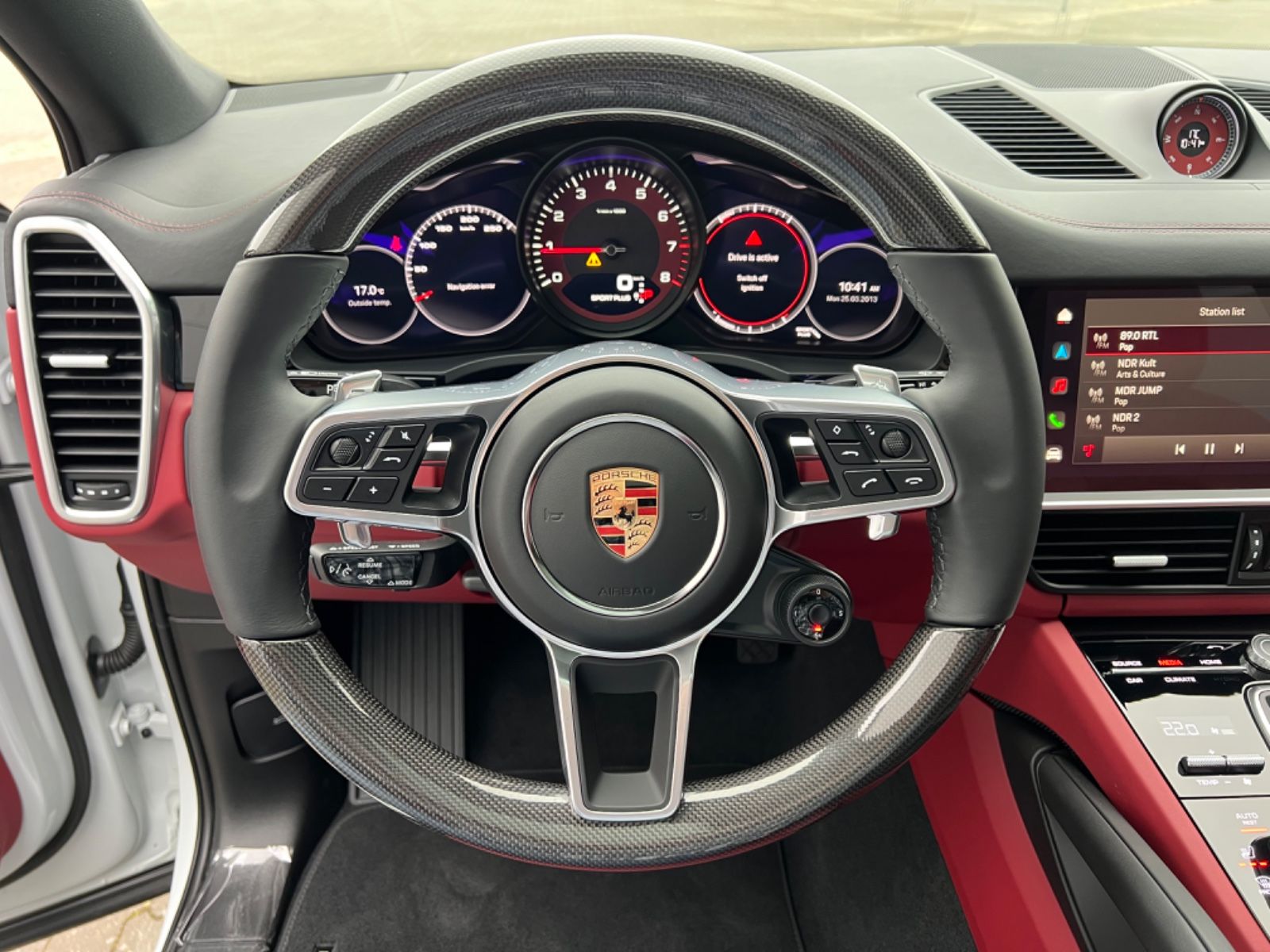 Porsche CAYENNE COUPE PLATINUM EDITION, SPORT CHRONO