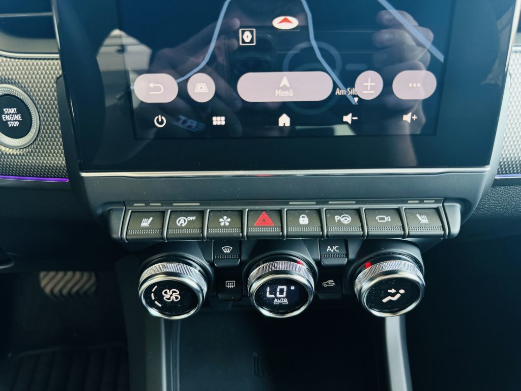 Renault Arkana TECHNO Mild Hybrid - Samsaru's Car Outlet