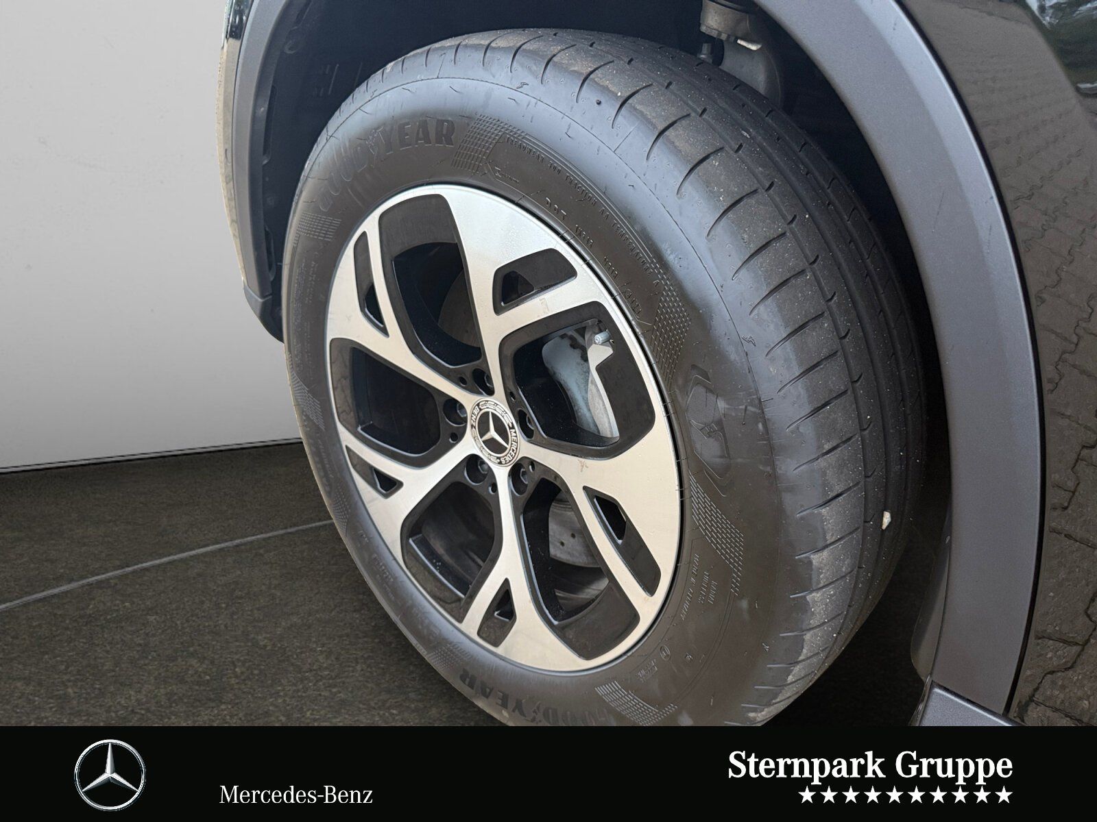 Mercedes-Benz GLC 300 e 4M Premium Distro+Pano+AHK+360°+Memory