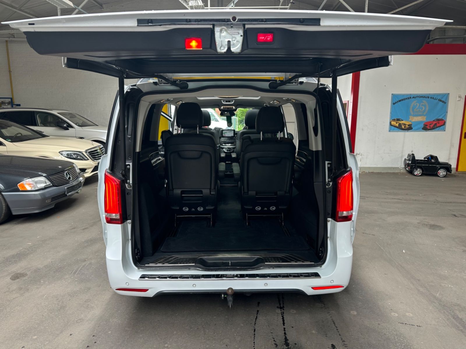 Mercedes-Benz V250d LANG AMG - Samsaru's Car Outlet