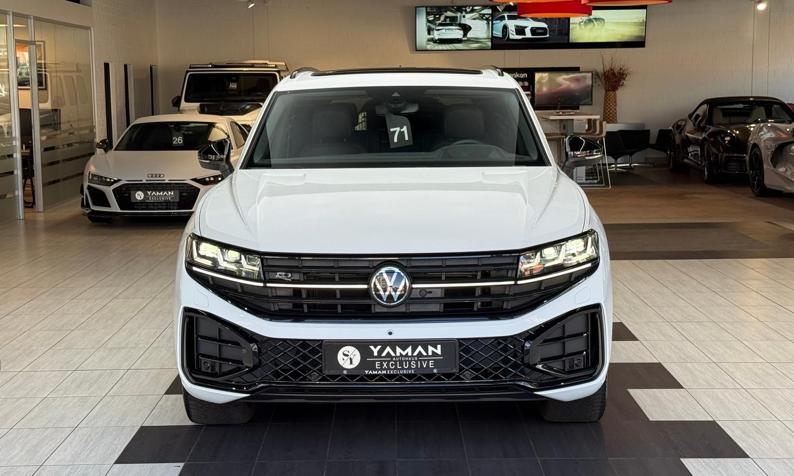 Volkswagen Touareg 3.0 TDI 4M R-Line Pano*HuD*StHzg*Massage