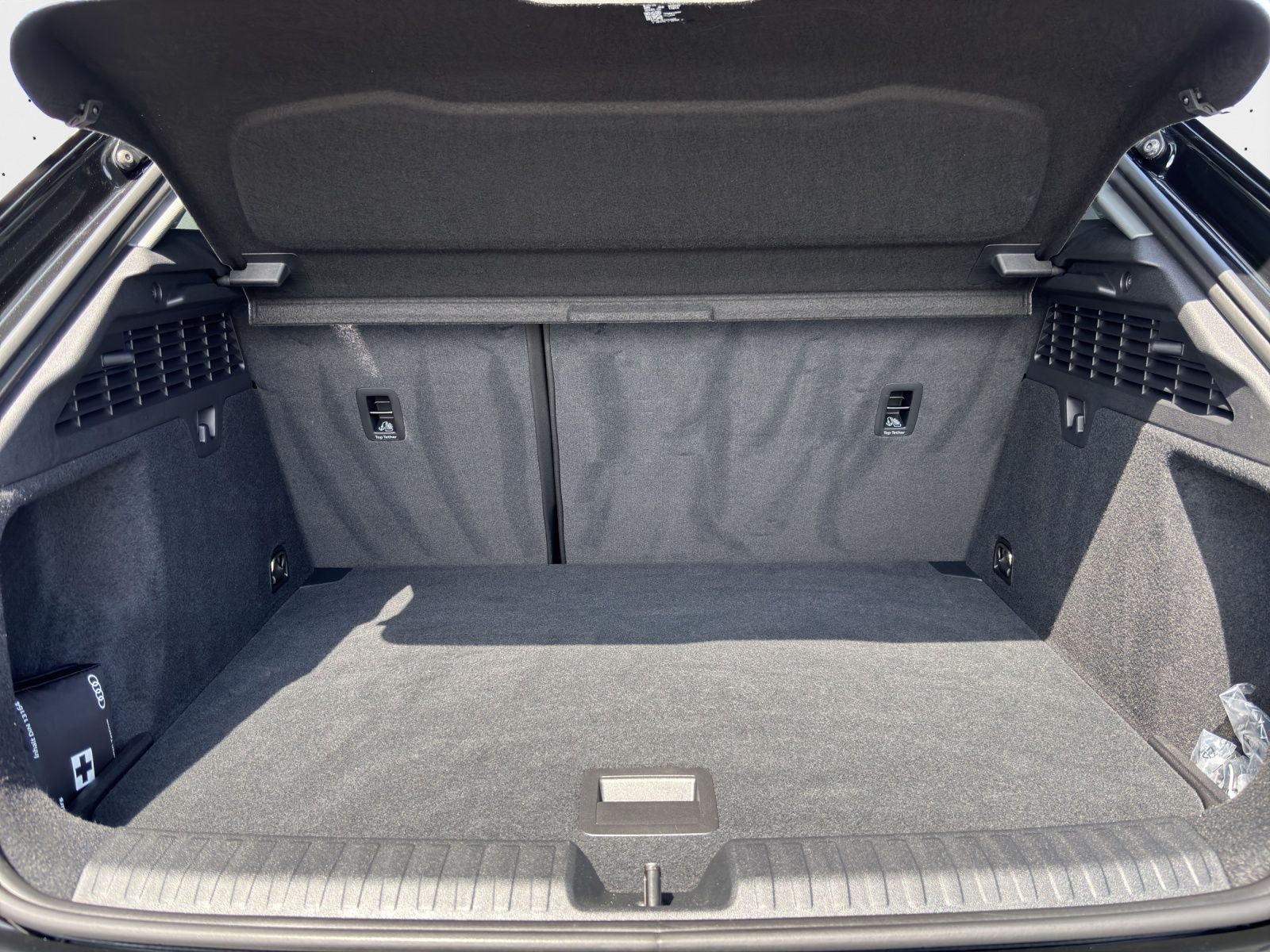 Audi A3 Sportback 30 TFSI NAVI-PLUS - Samsaru's Car Outlet