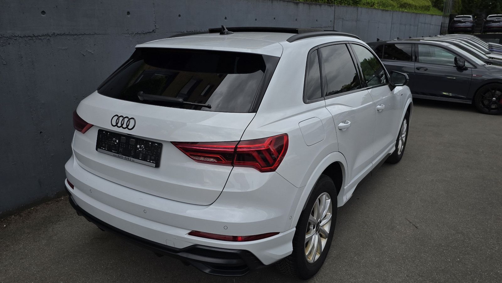 Audi Q3 45TFSI e S tronic 3 x S line Pano/ACC/360/AHK