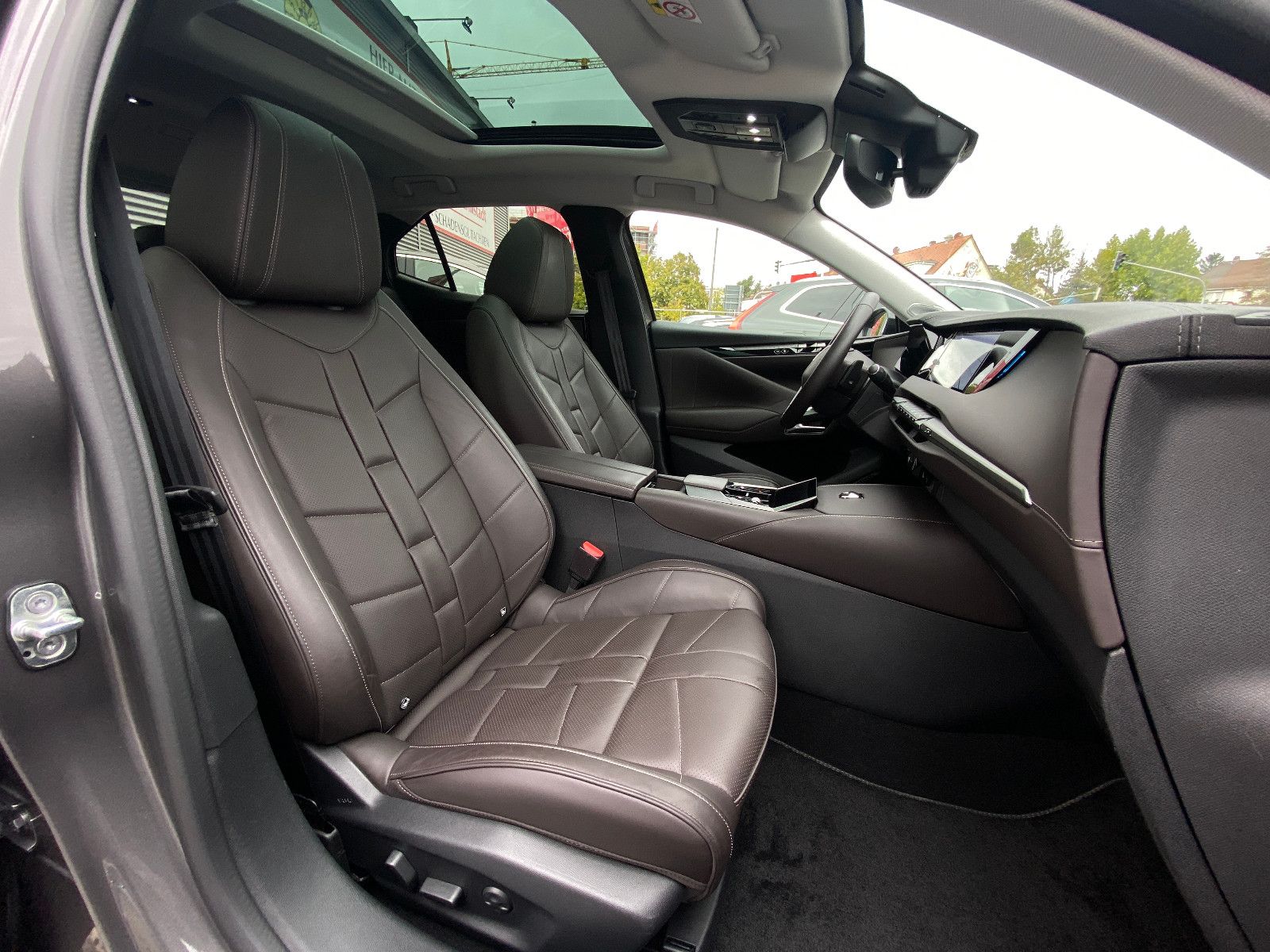 DS Automobiles DS4 Étoile Nappa DriveAssist-2.0/Pano/360°/Focal