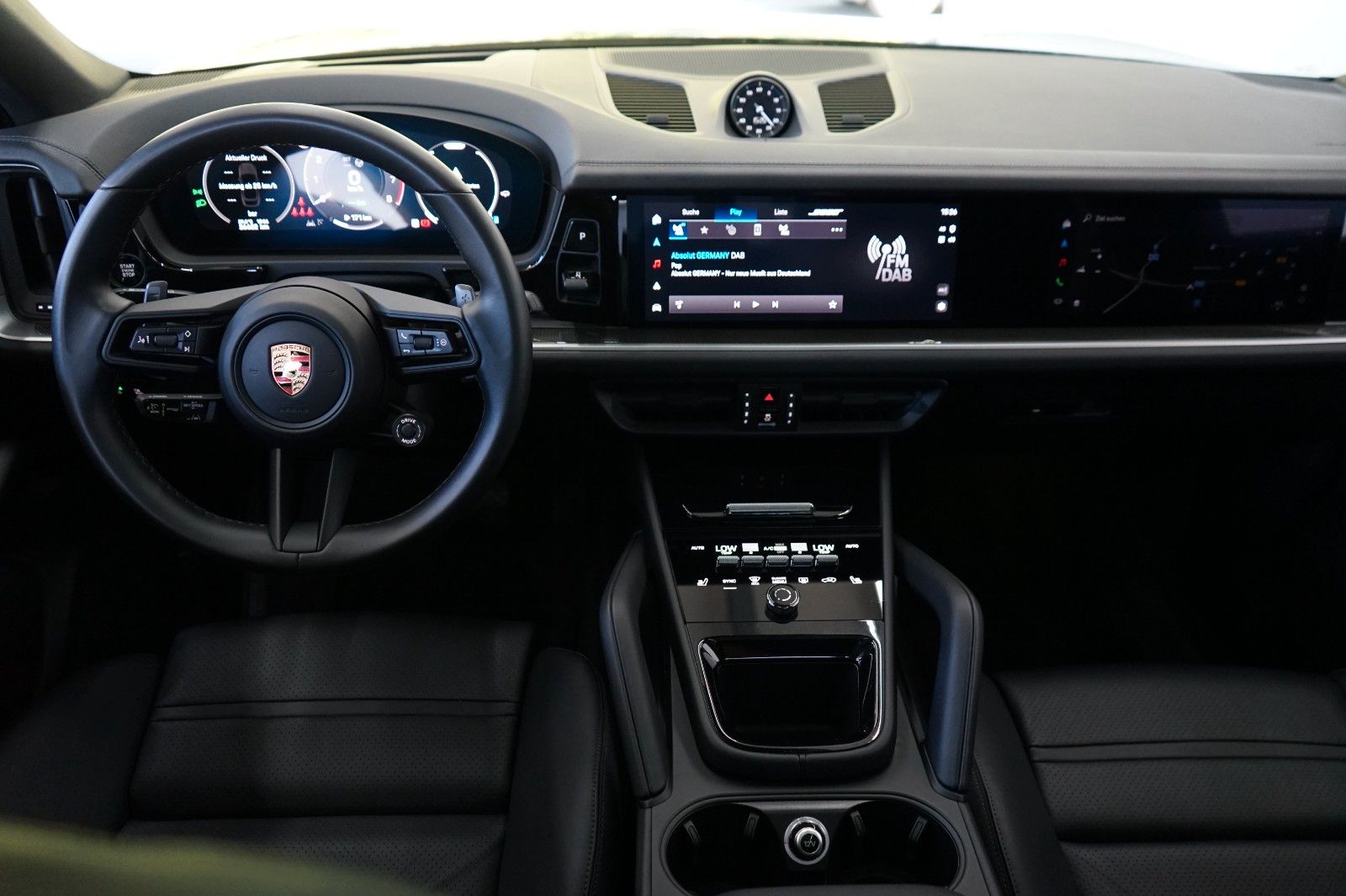 Porsche Cayenne Coupe E-Hybrid/P-Display/NightVision/18W