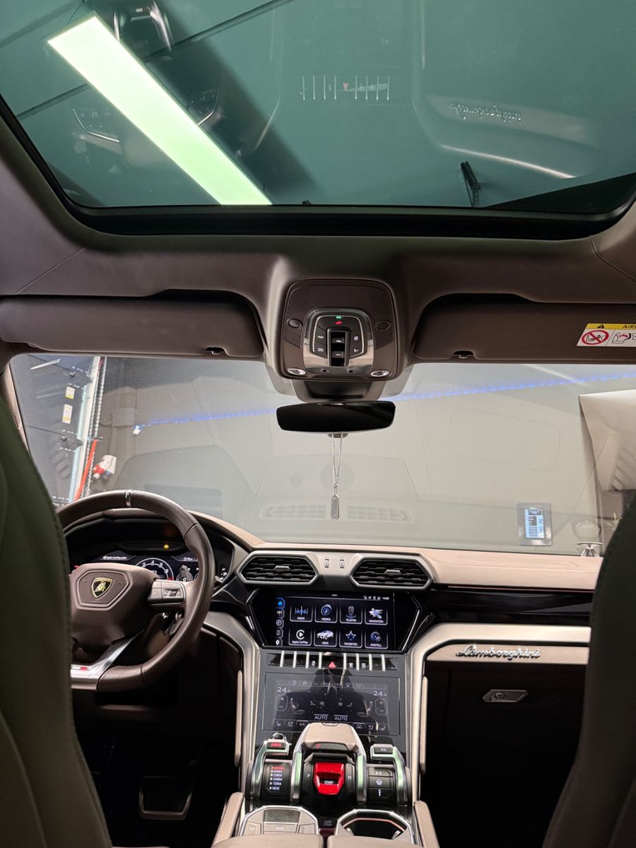 Lamborghini Urus S - Samsaru's Car Outlet