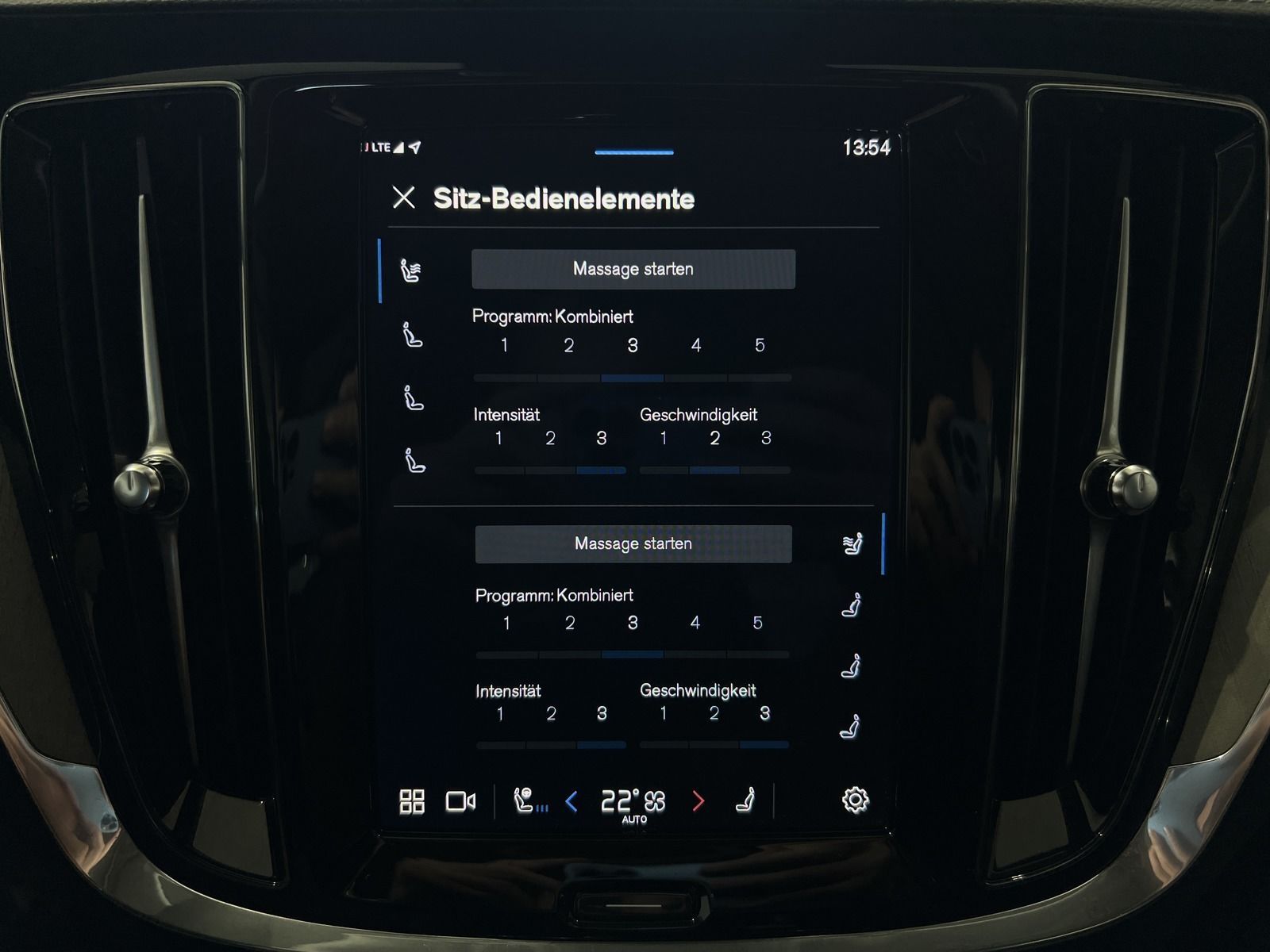 Volvo S60 T8 Ultimate Dark Recharge AWD Massage B&W