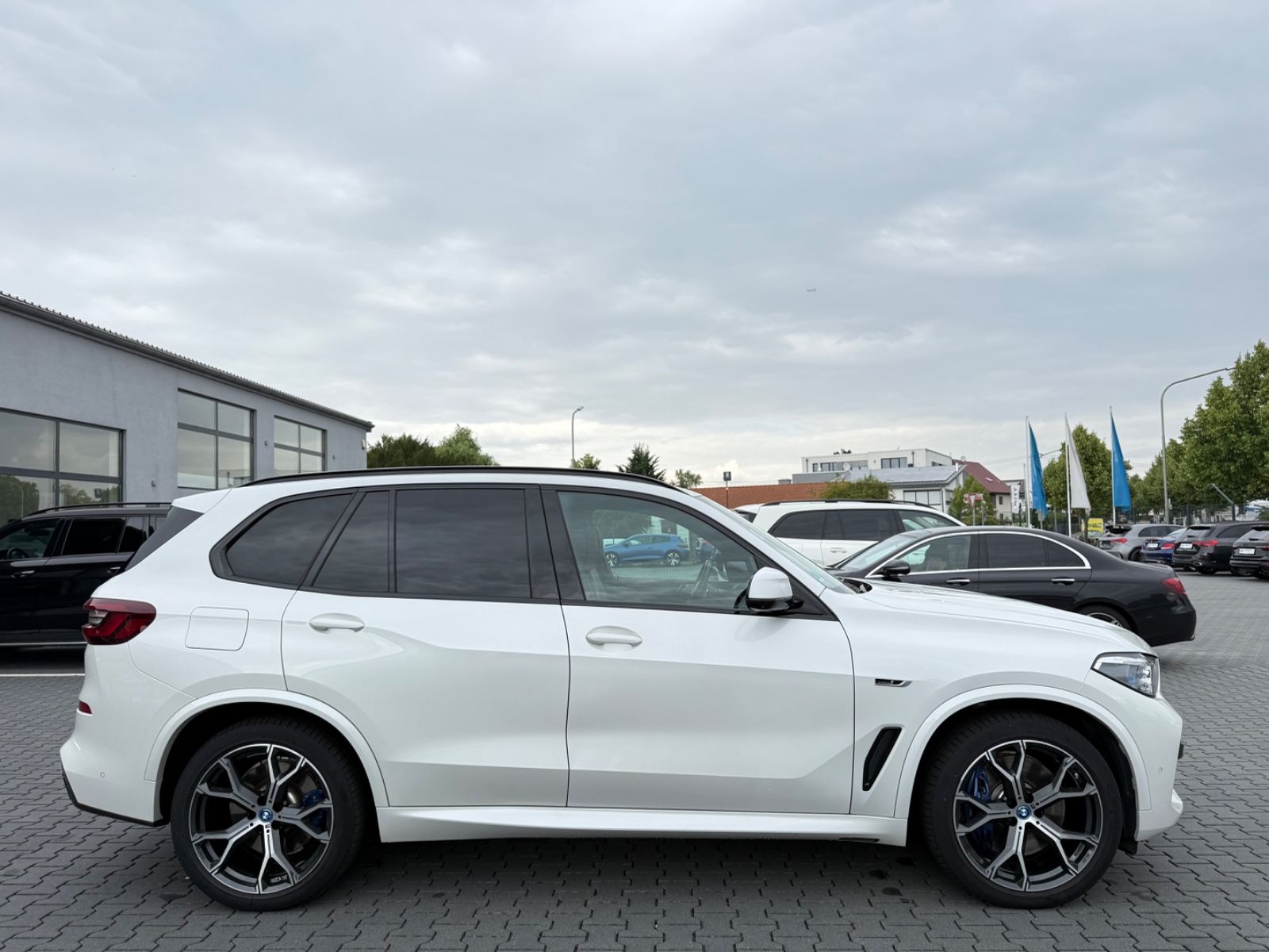 BMW X5*xDrive*45e*MSport*360*ACC*HUD*AHK*DAB*LASER*