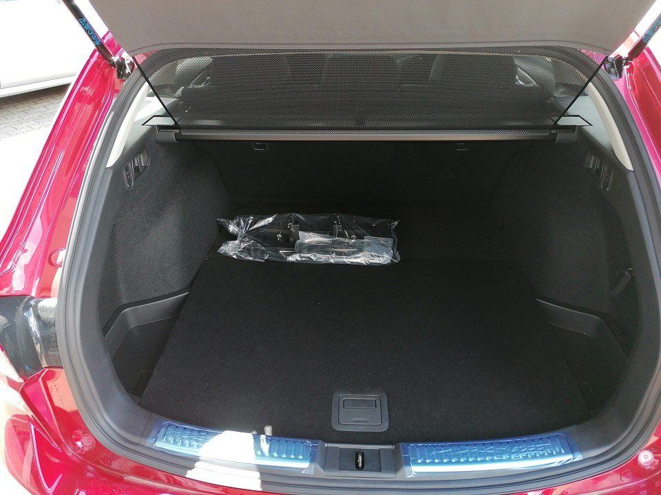 Mazda 6 2.0L SKYACTIV G 165ps 6AT FWD CENTER-LINE