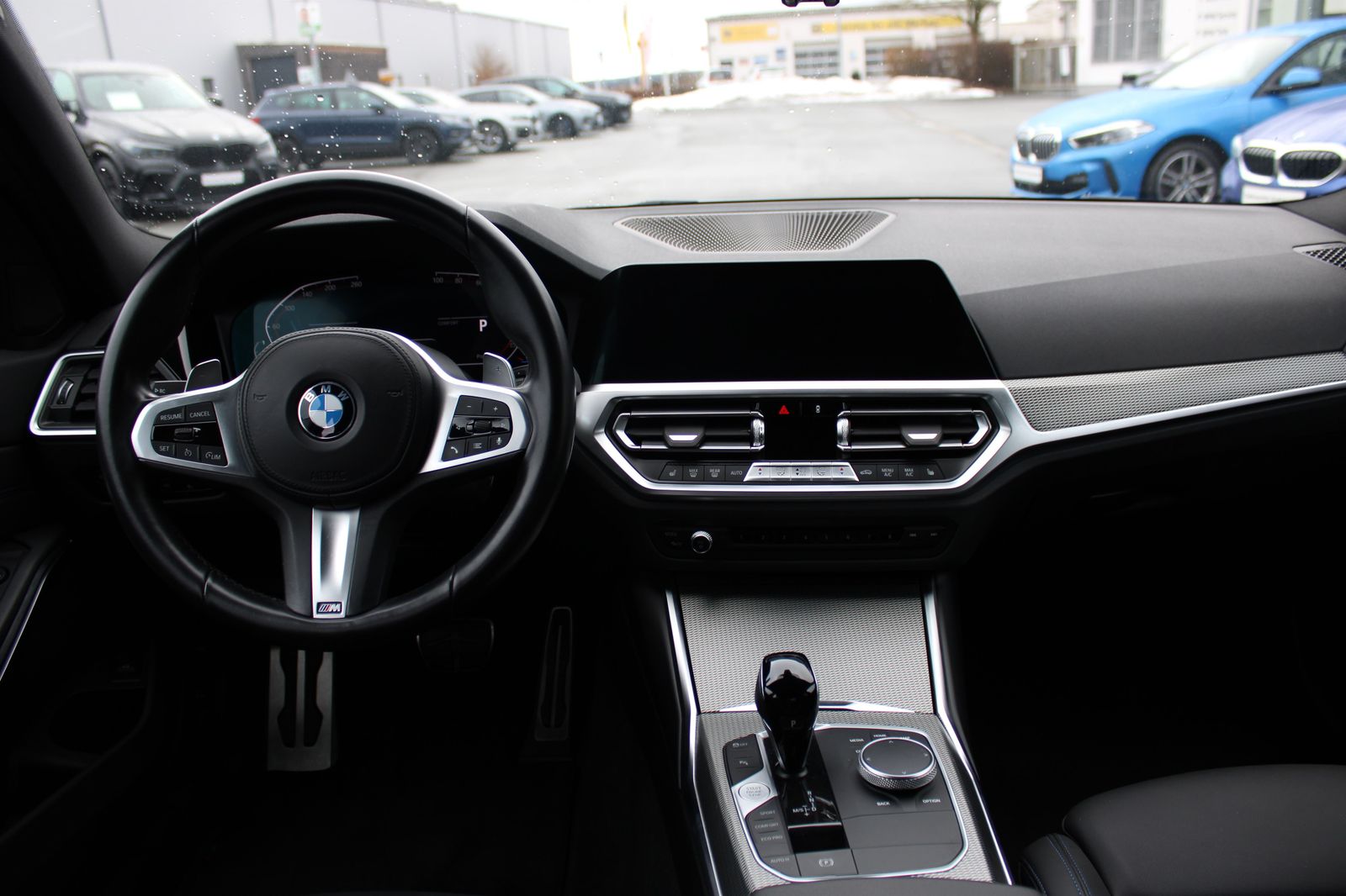BMW 320d xDrive A M Sport HiFi DAB WLAN Komfortzg.