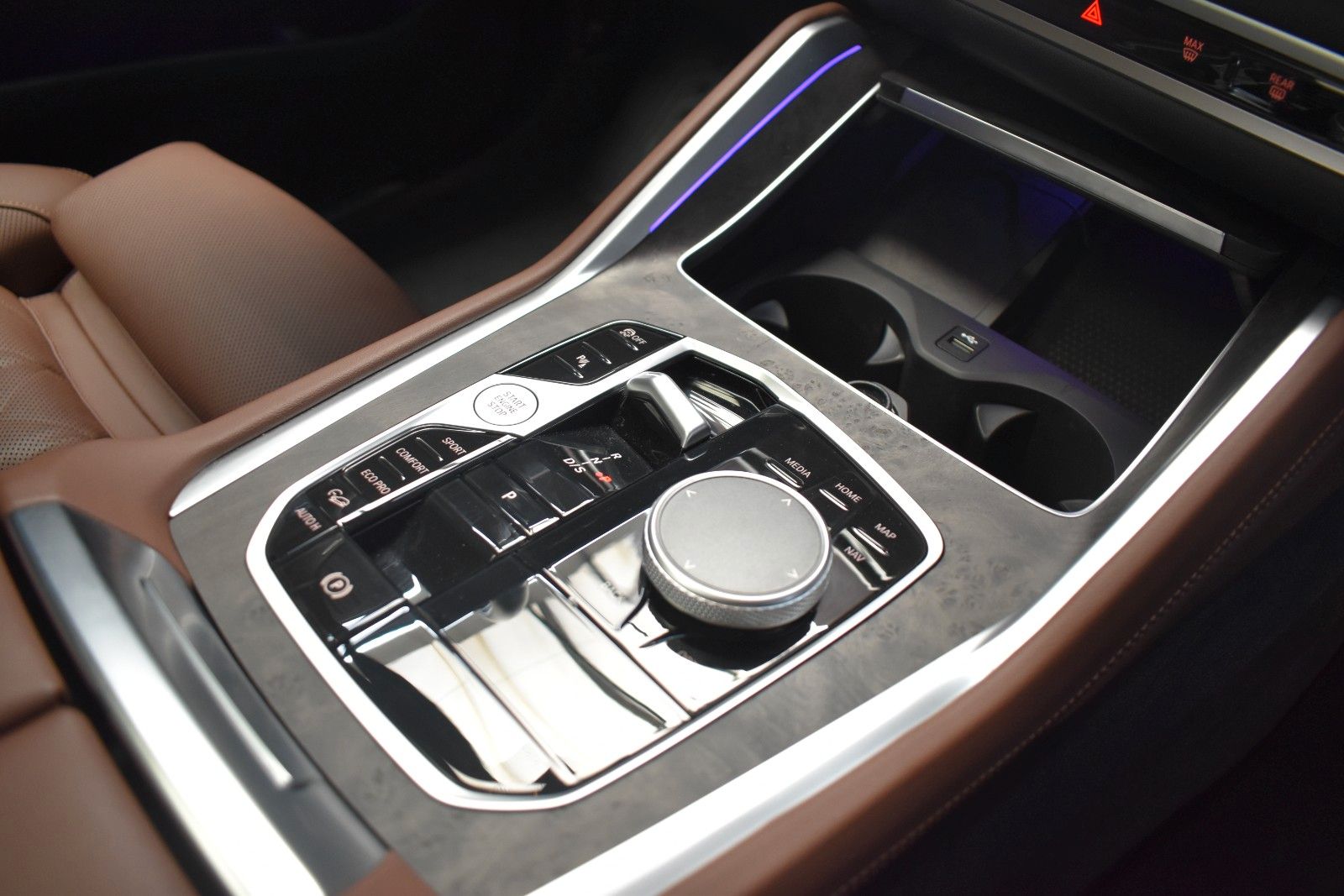 BMW X6 30 d xDrive M SPORT*FROZEN*ICONIC GLOW*KAMERA